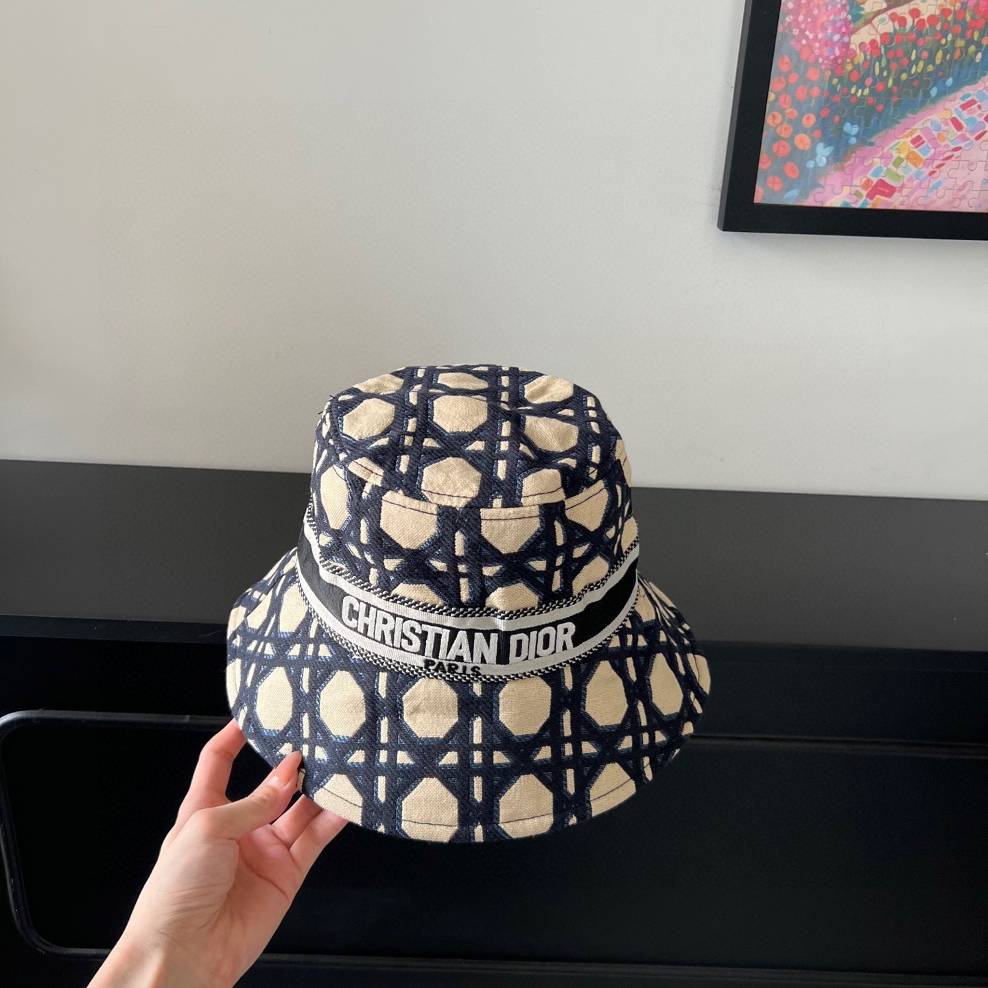 D10r bucket hat