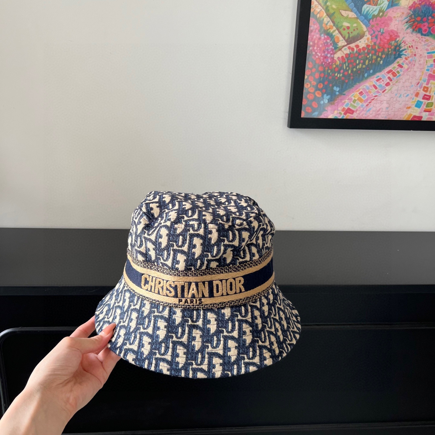 D10r bucket hat