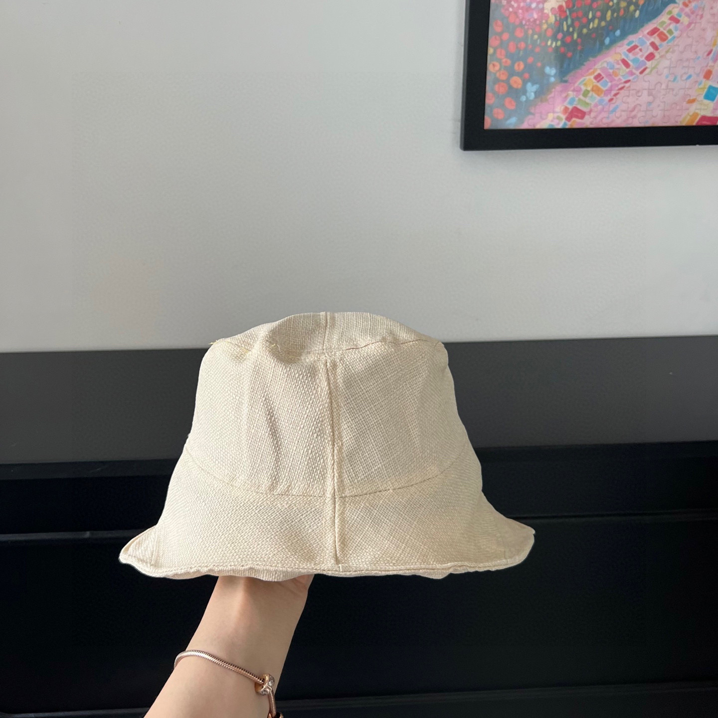 D10r bucket hat