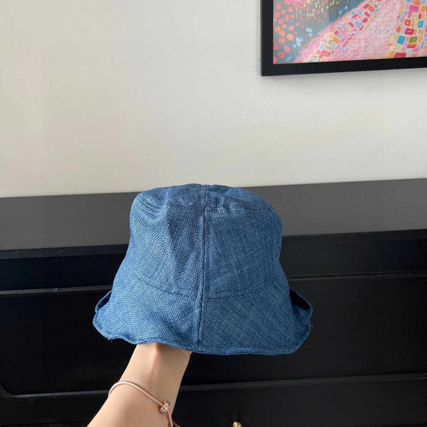 D10r bucket hat