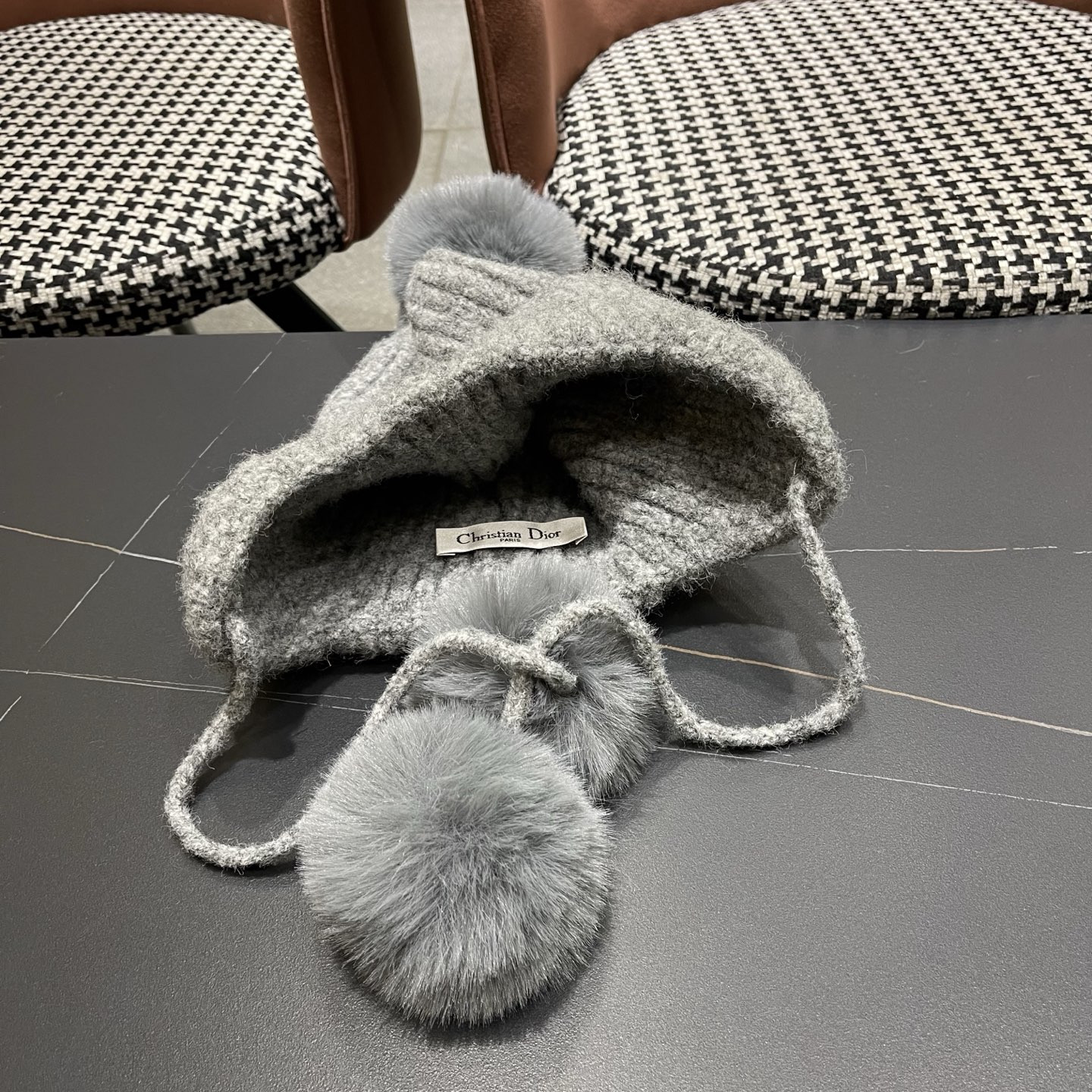 D10r trapper hat