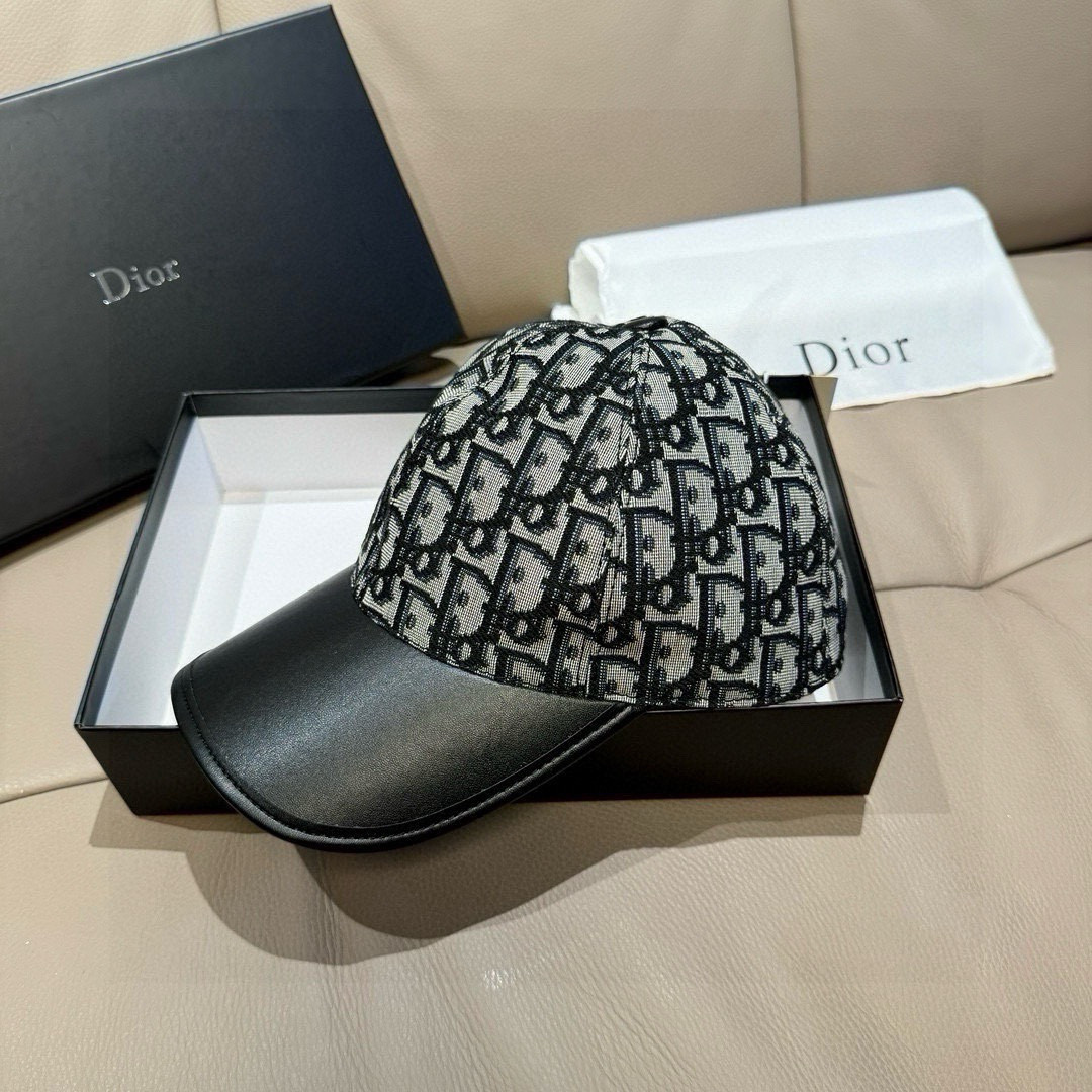 D10r baseball cap