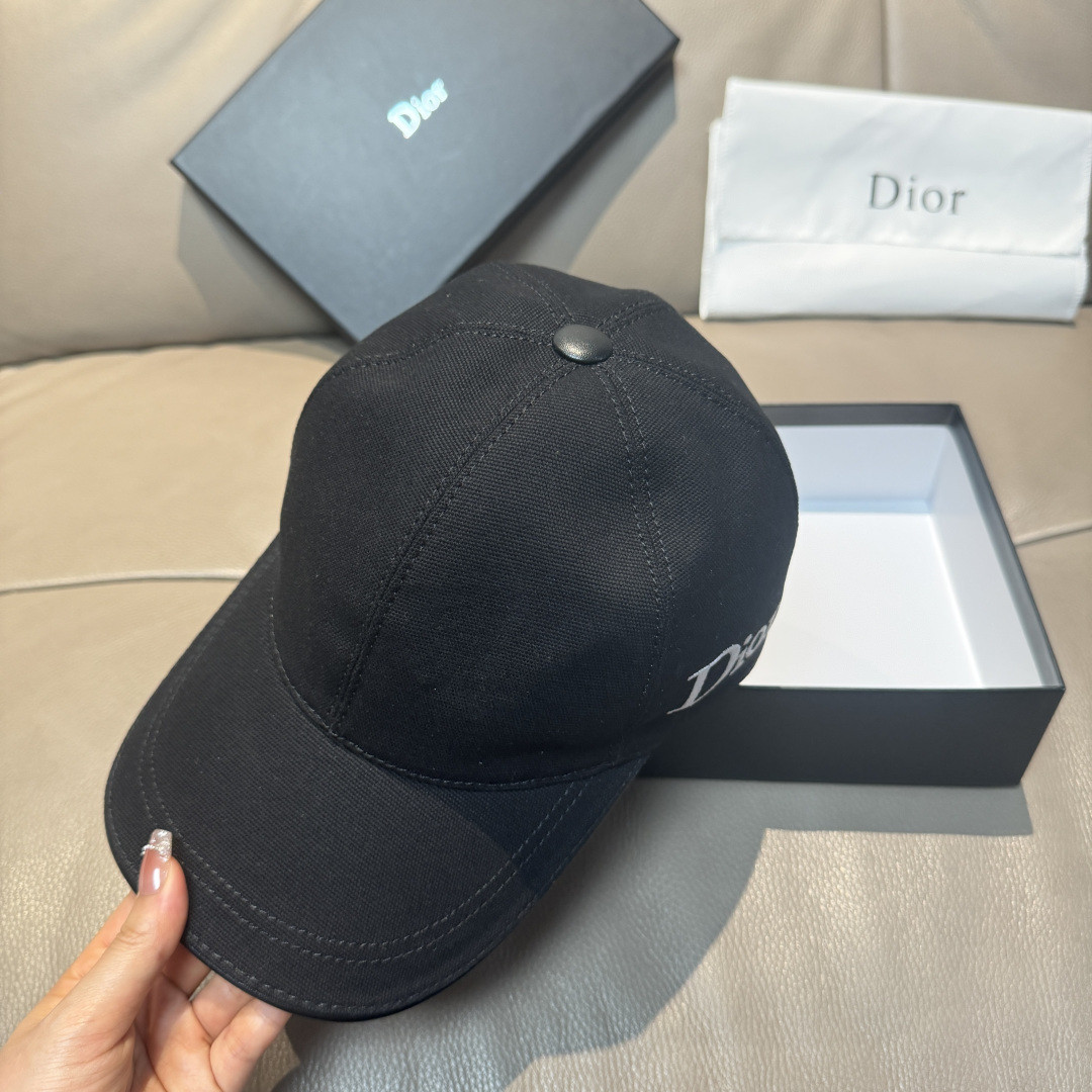D10r baseball cap