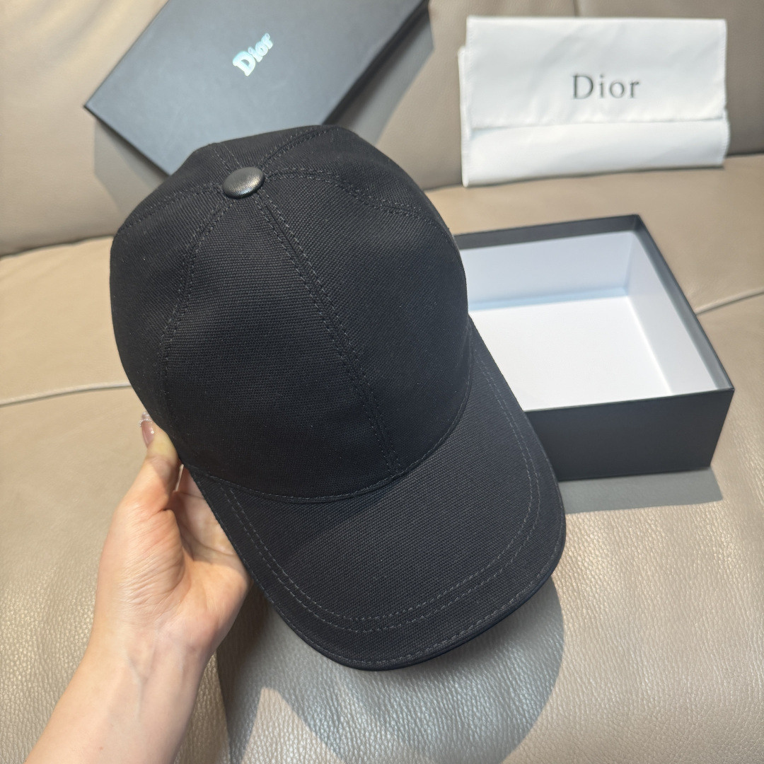 D10r baseball cap