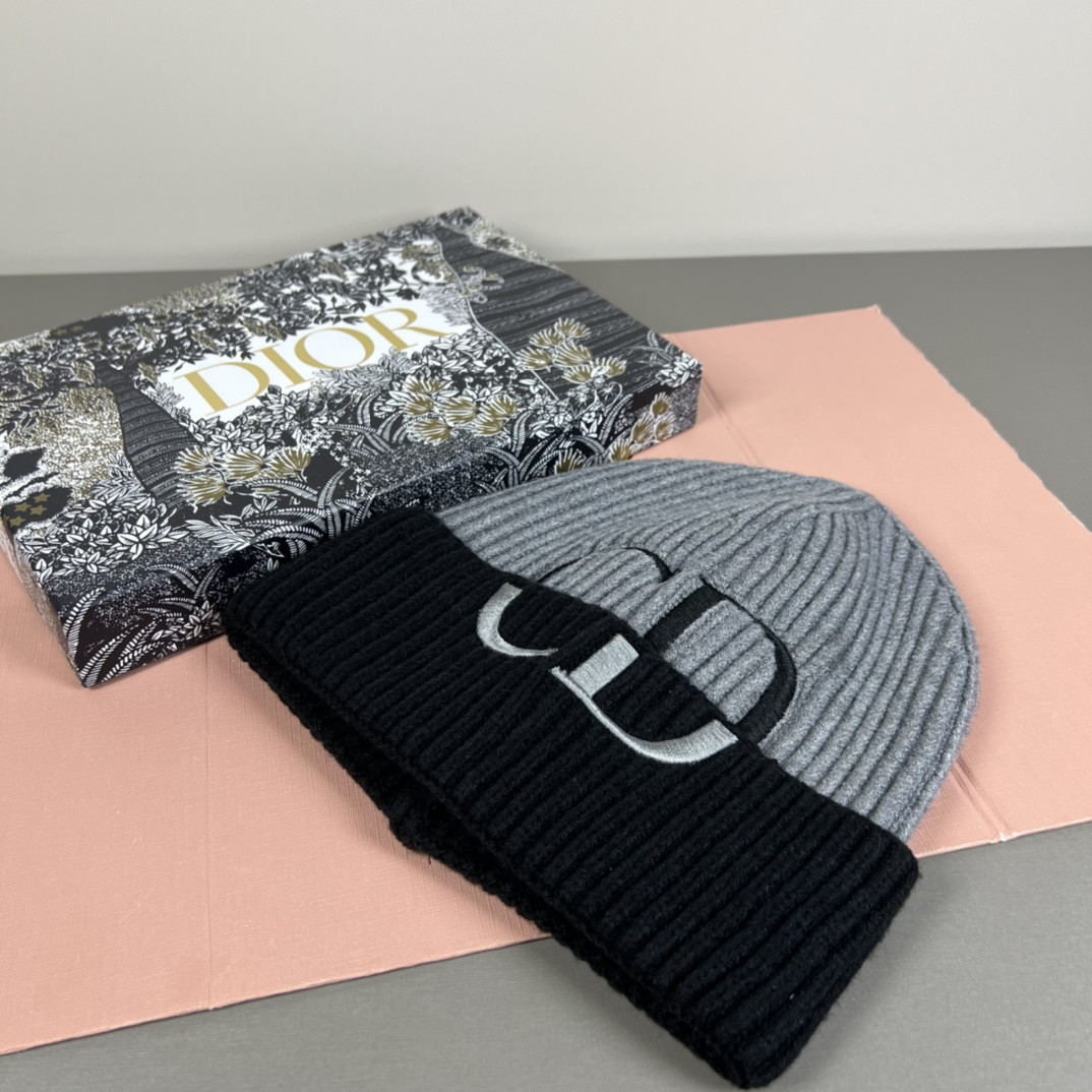 D10r beanie