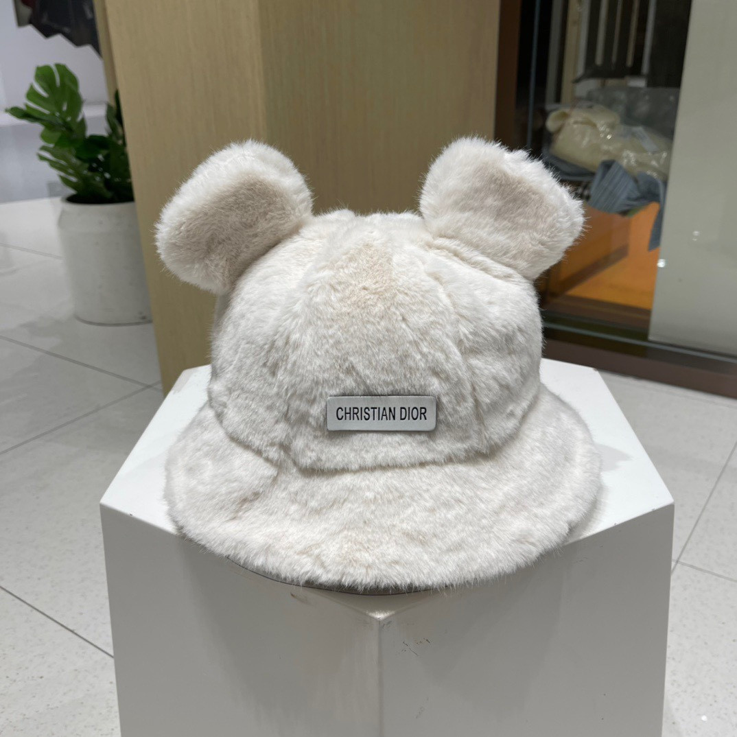 D10r bucket hat
