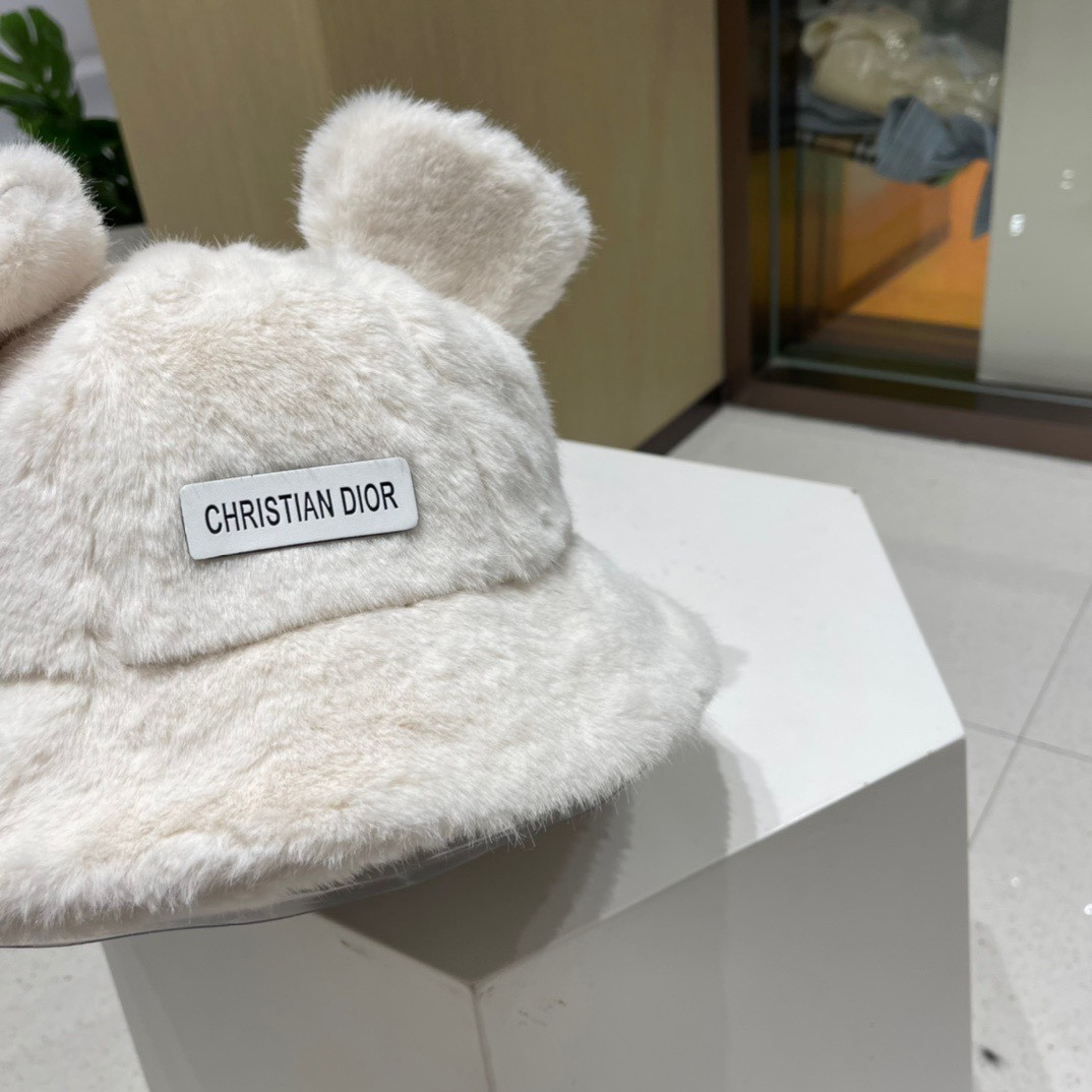 D10r bucket hat