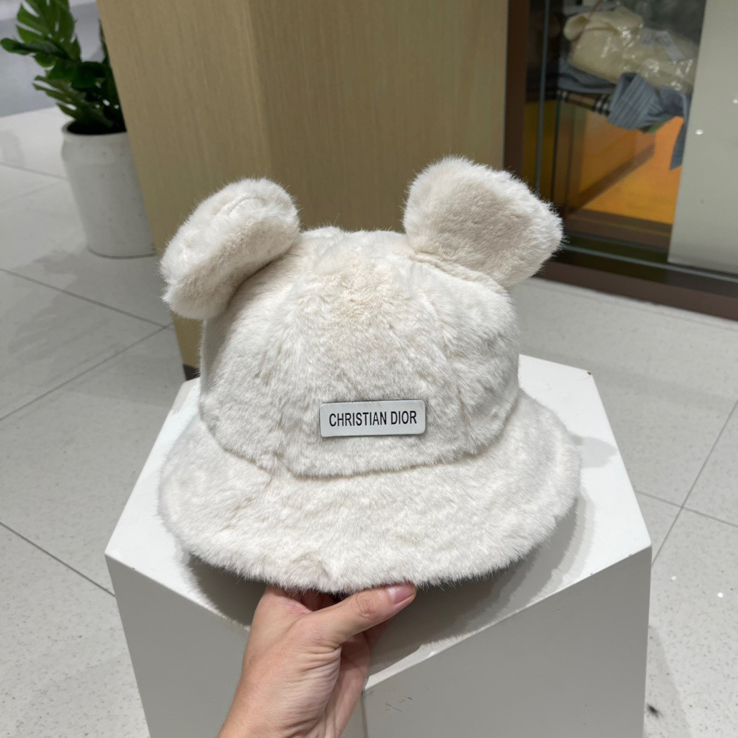 D10r bucket hat