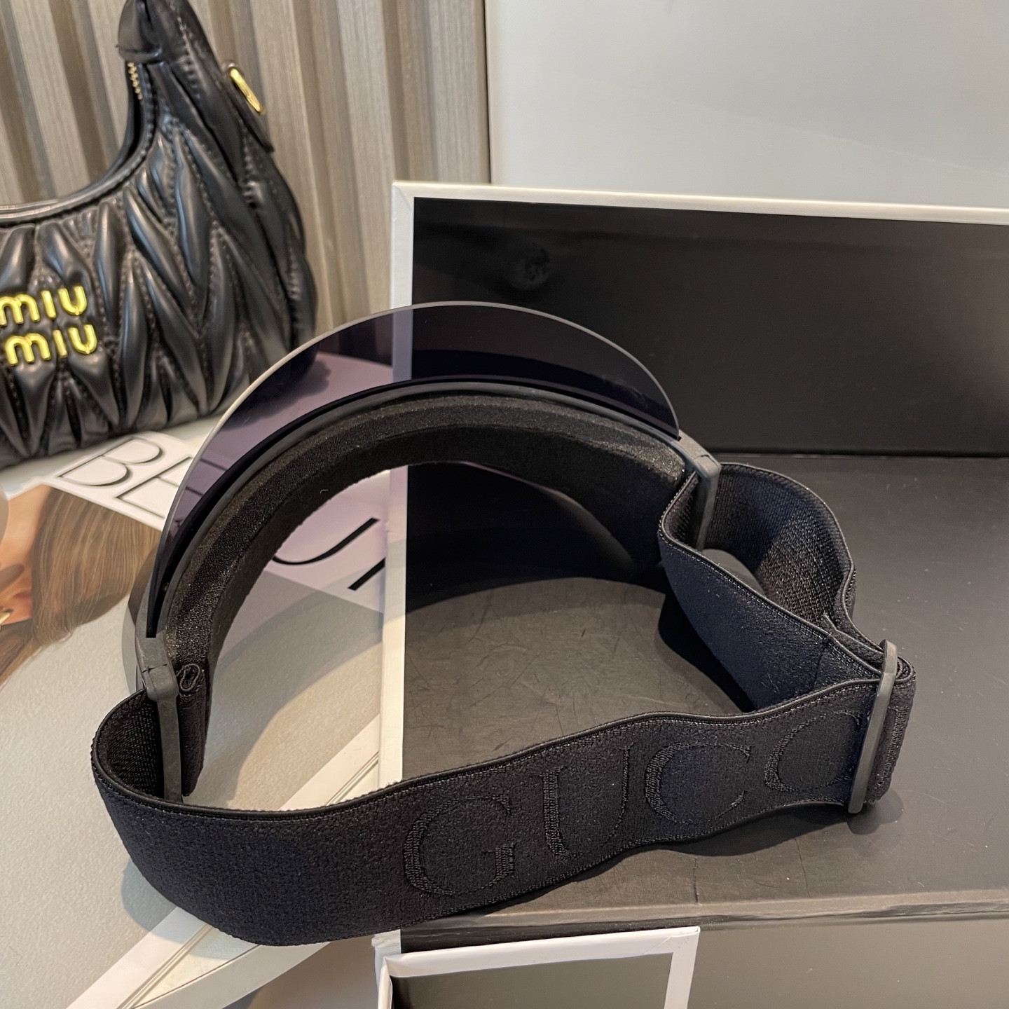 Gvc*1 visor hat