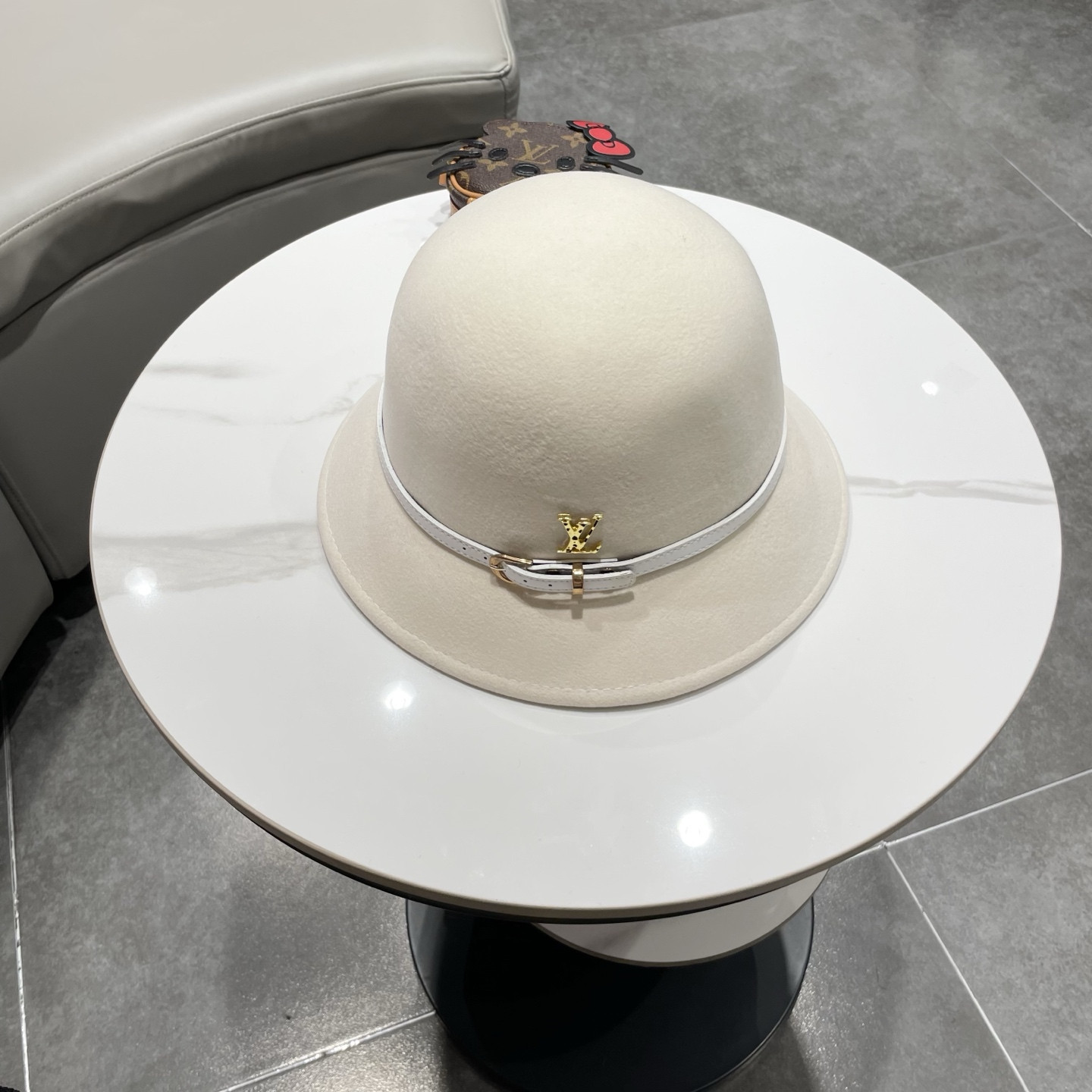 l0vis Vvtt0n bucket hat 100% wool 57cm head circumference