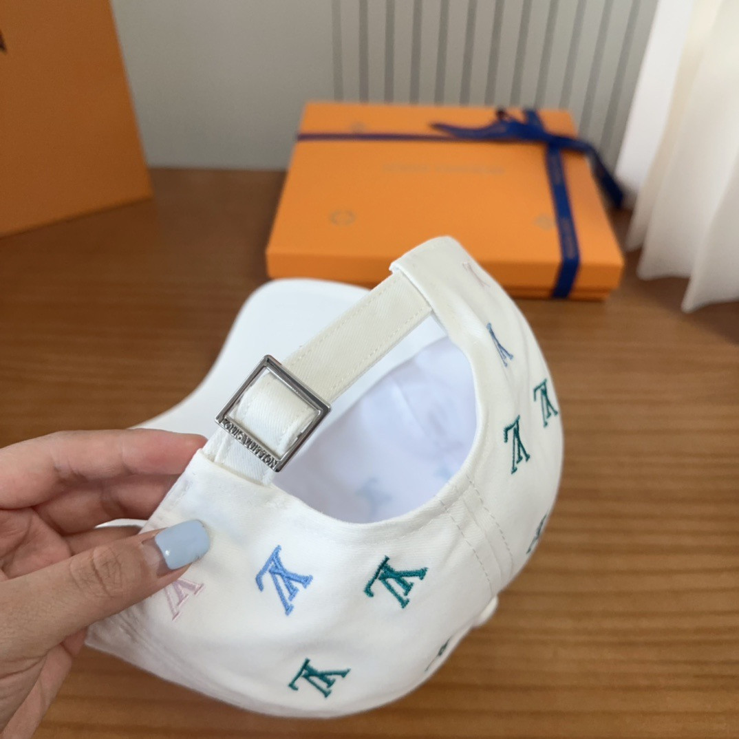 l0vis Vvtt0n baseball cap
