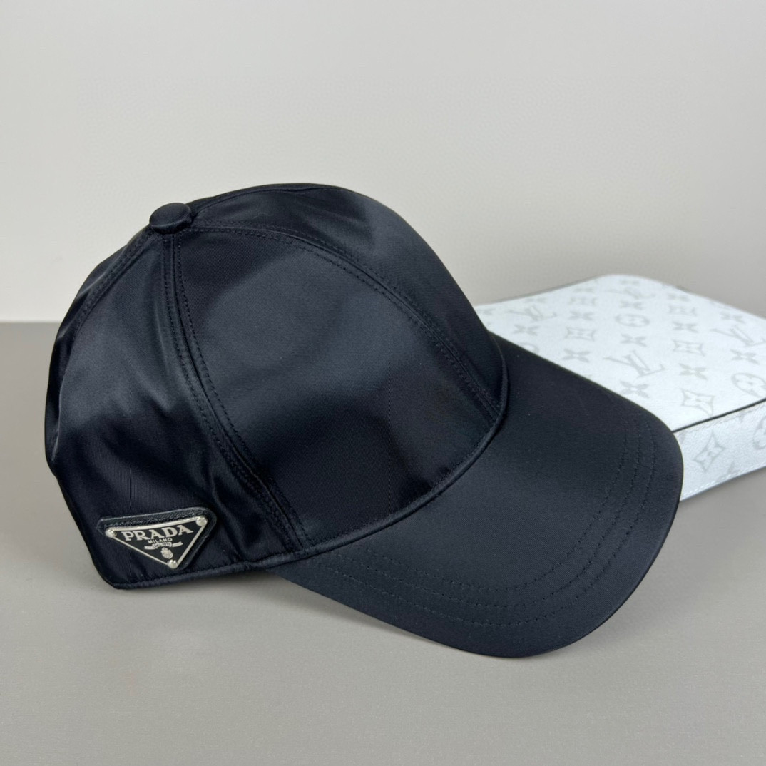 Pra*a baseball cap