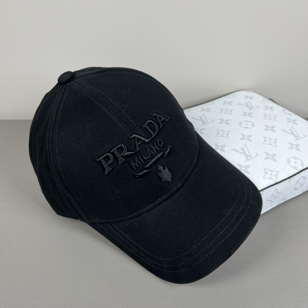 Pra*a baseball cap