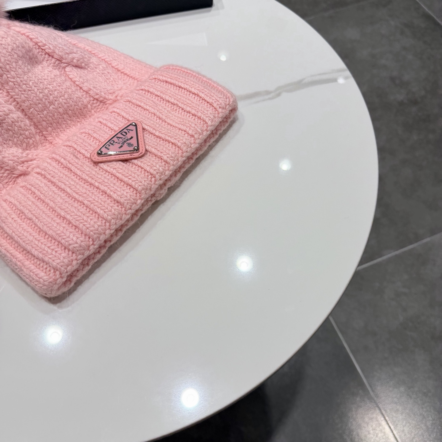 Pra*a beanie
