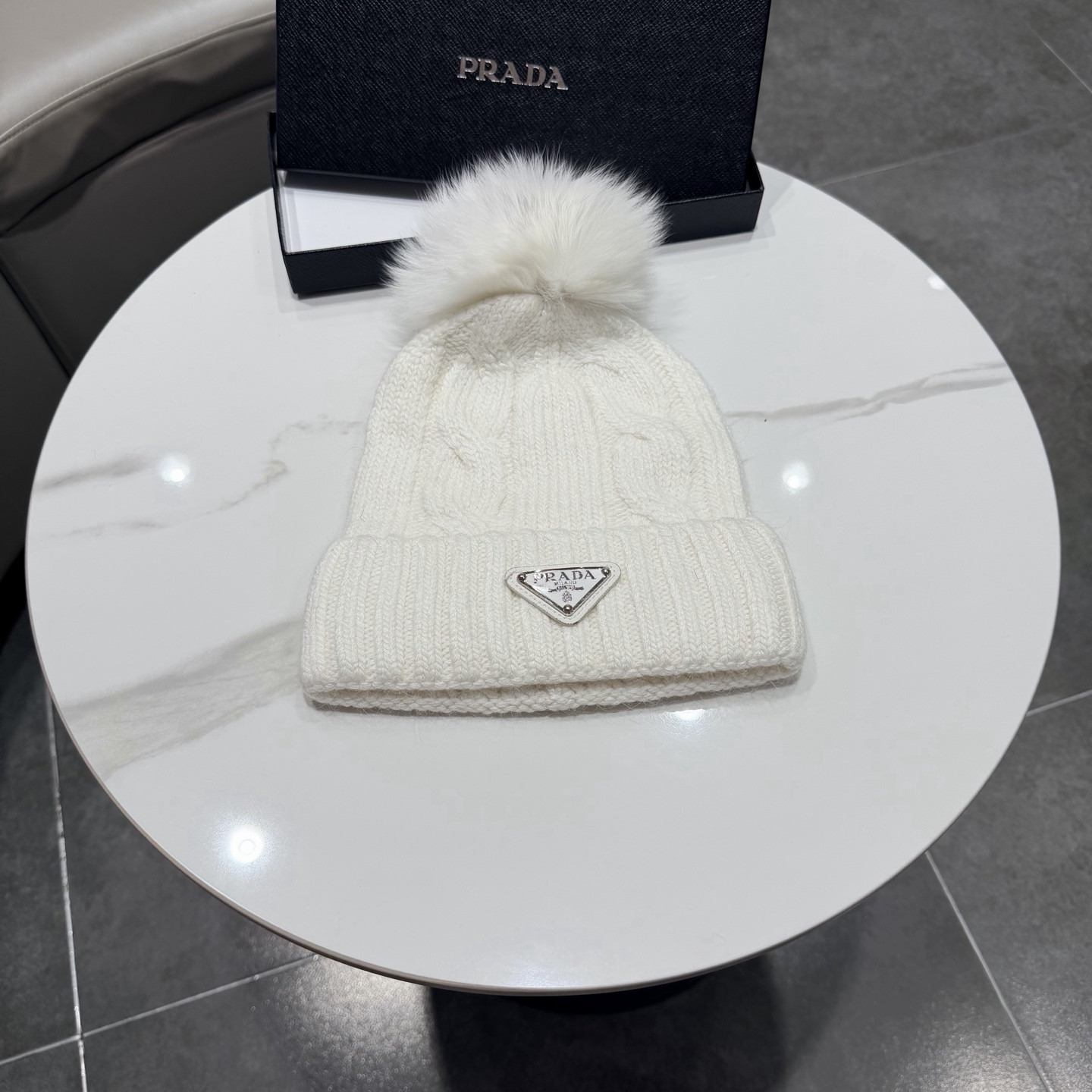 Pra*a beanie