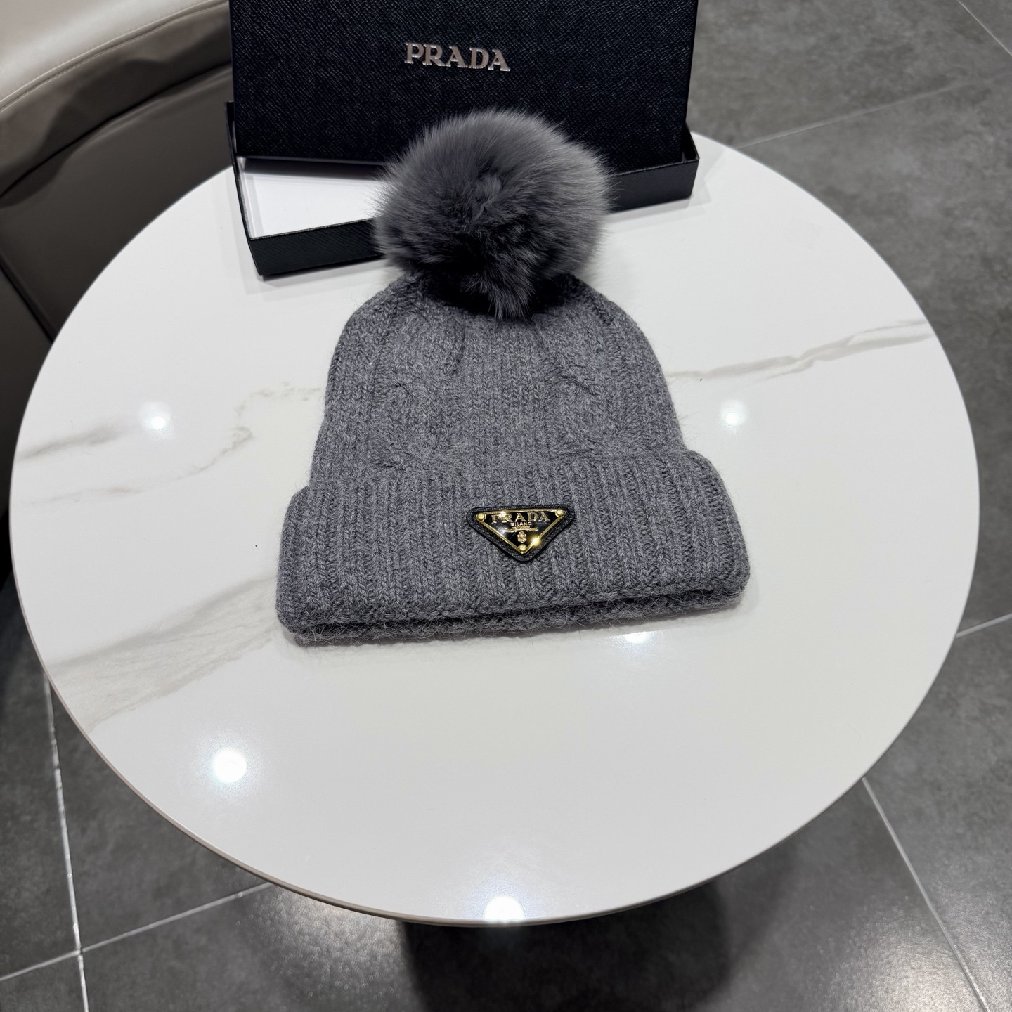Pra*a beanie