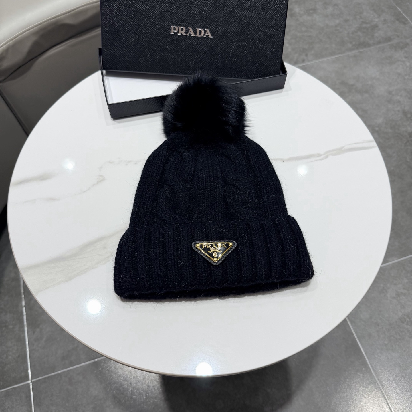 Pra*a beanie