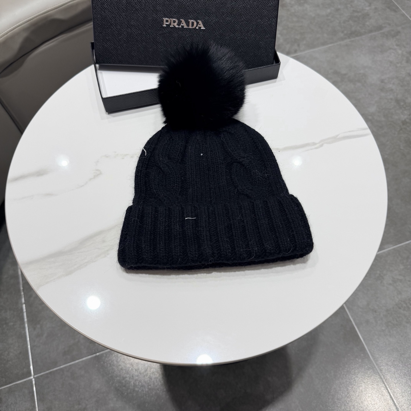 Pra*a beanie