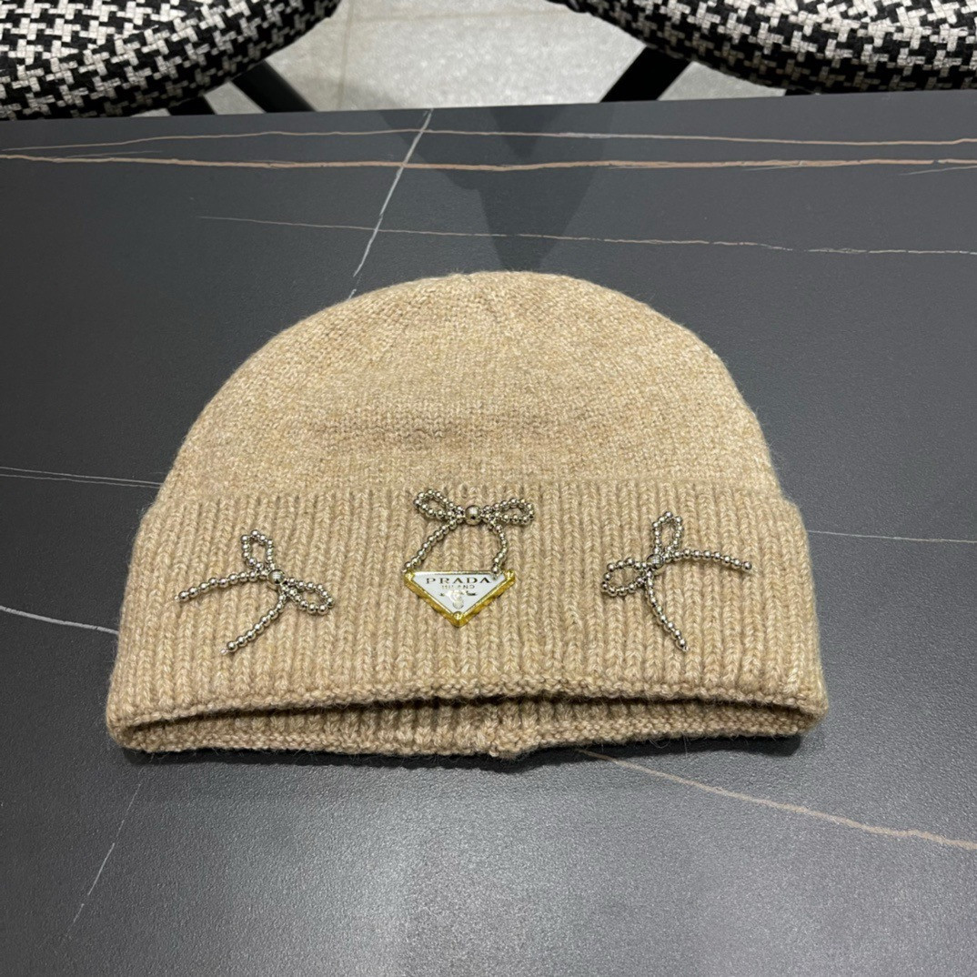 Pra*a beanie