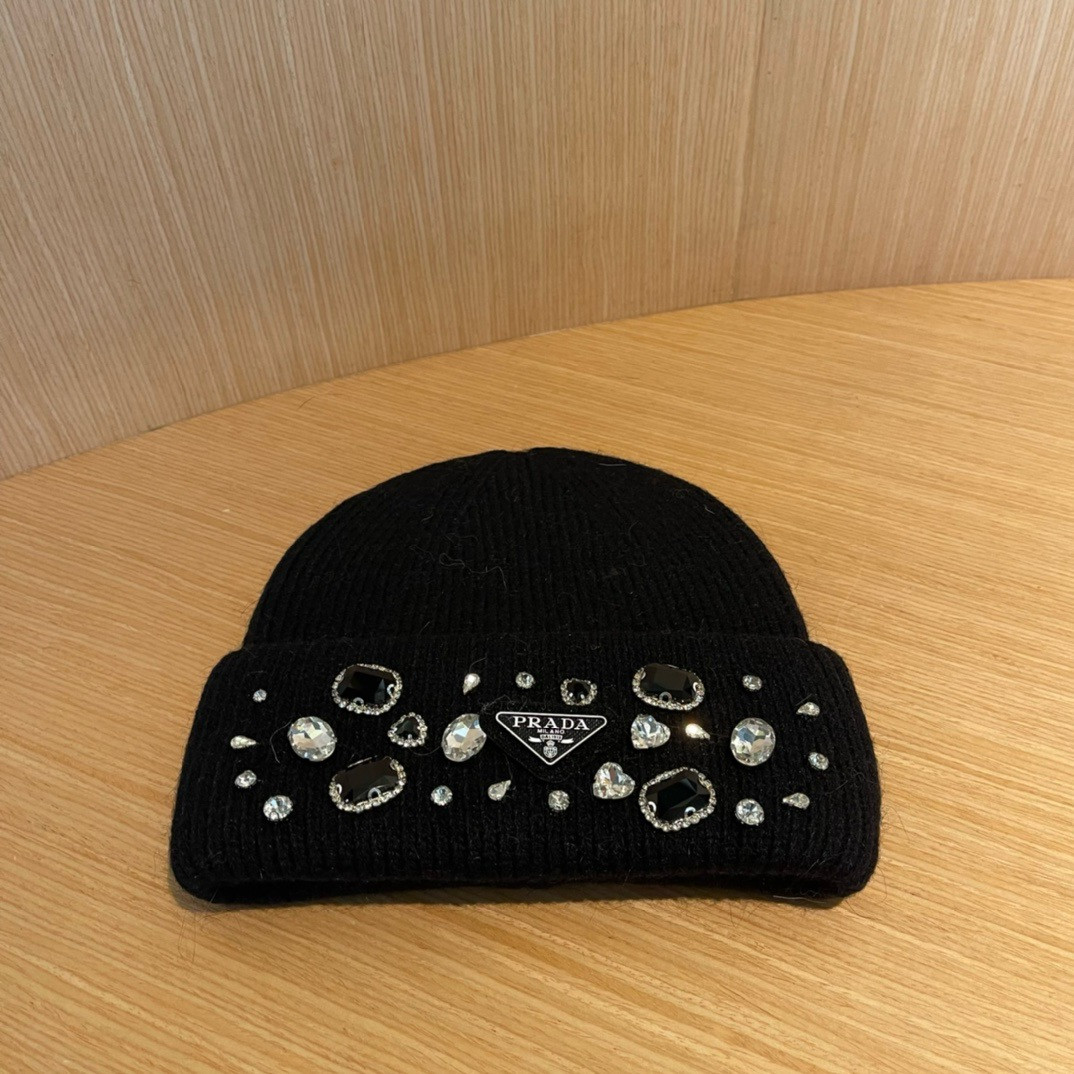 Pra*a beanie