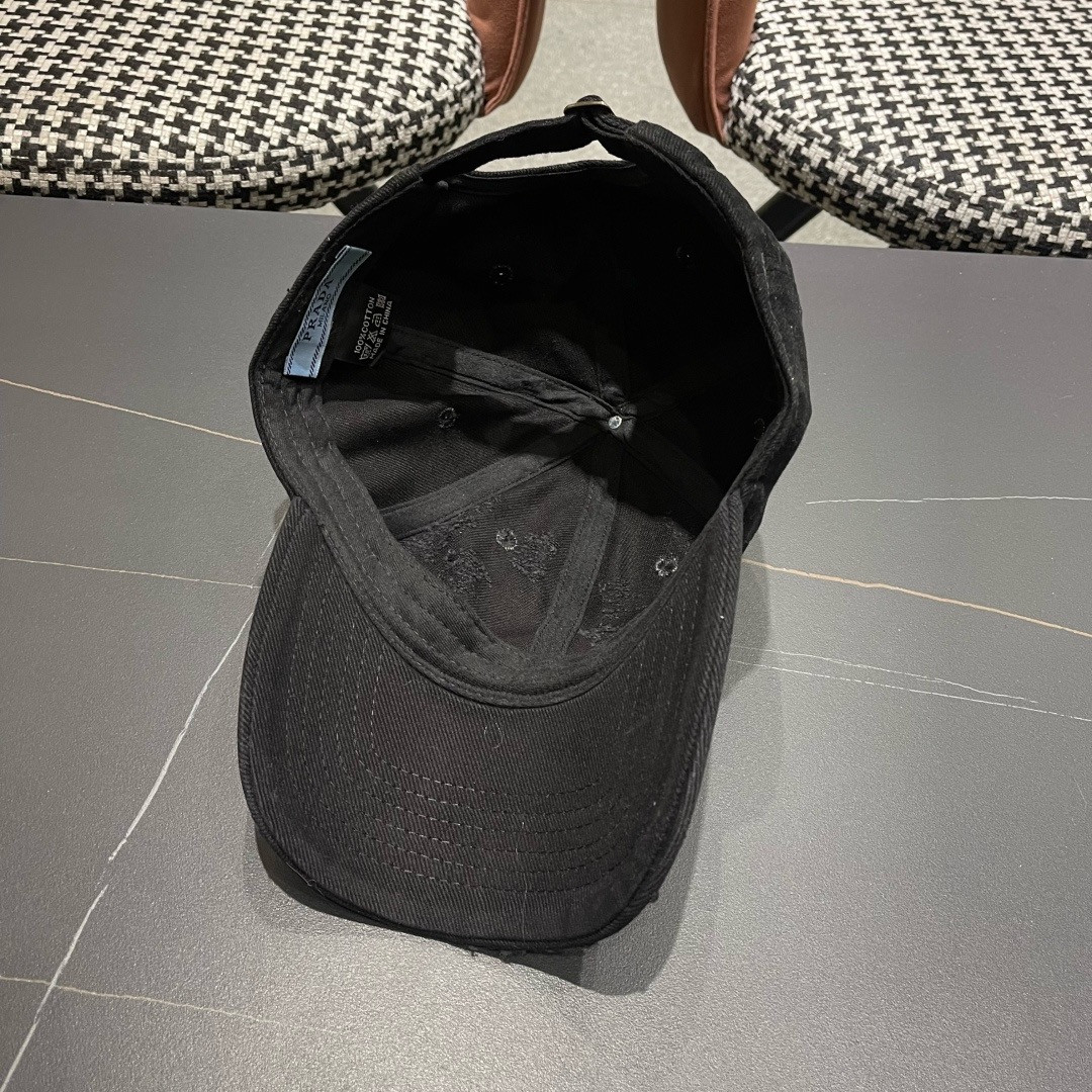Pra*a baseball cap