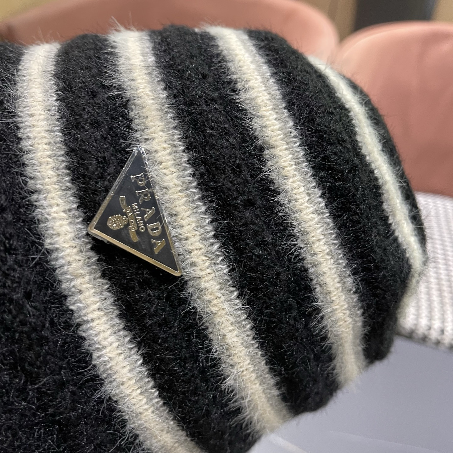 Pra*a knit bucket hat