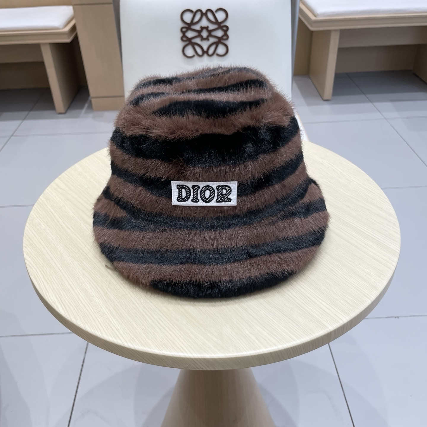 Pra*a bucket hat