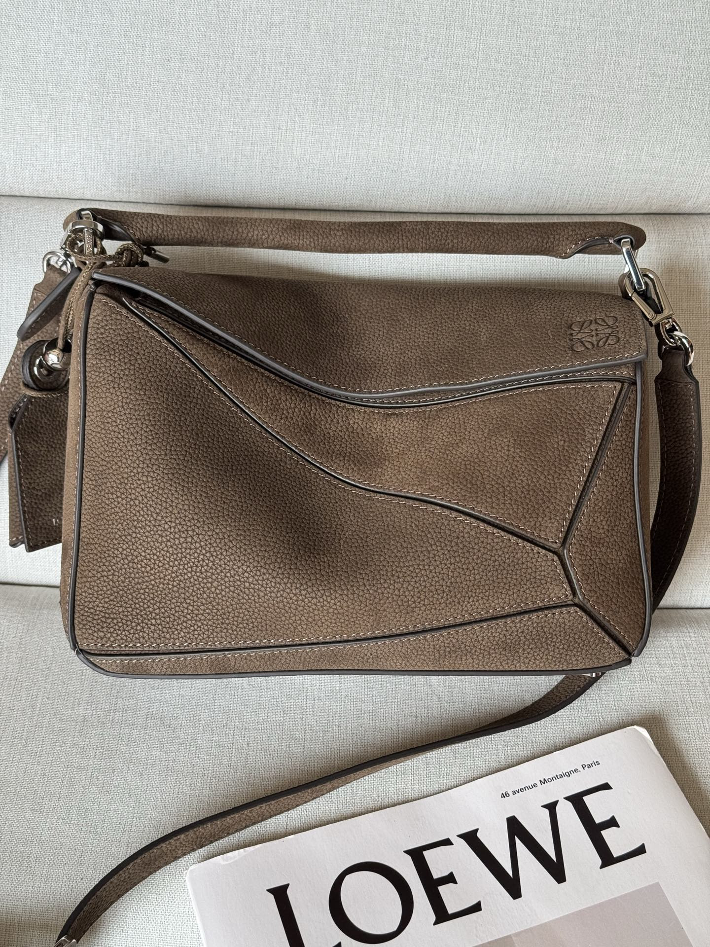 L0ew* small featherlight puzzle bag in grained nubuck 16.5x24x10.5cm