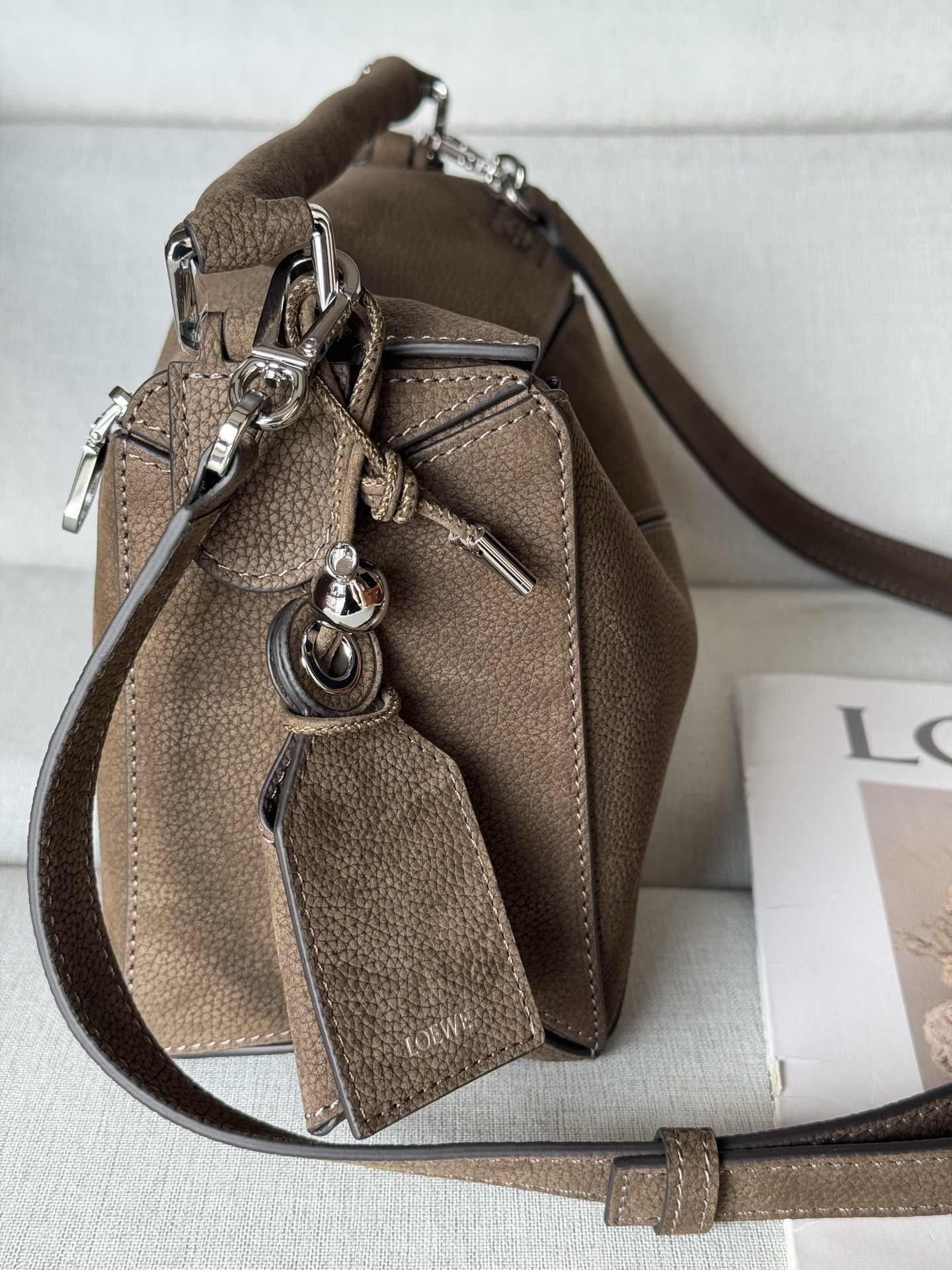 L0ew* small featherlight puzzle bag in grained nubuck 16.5x24x10.5cm