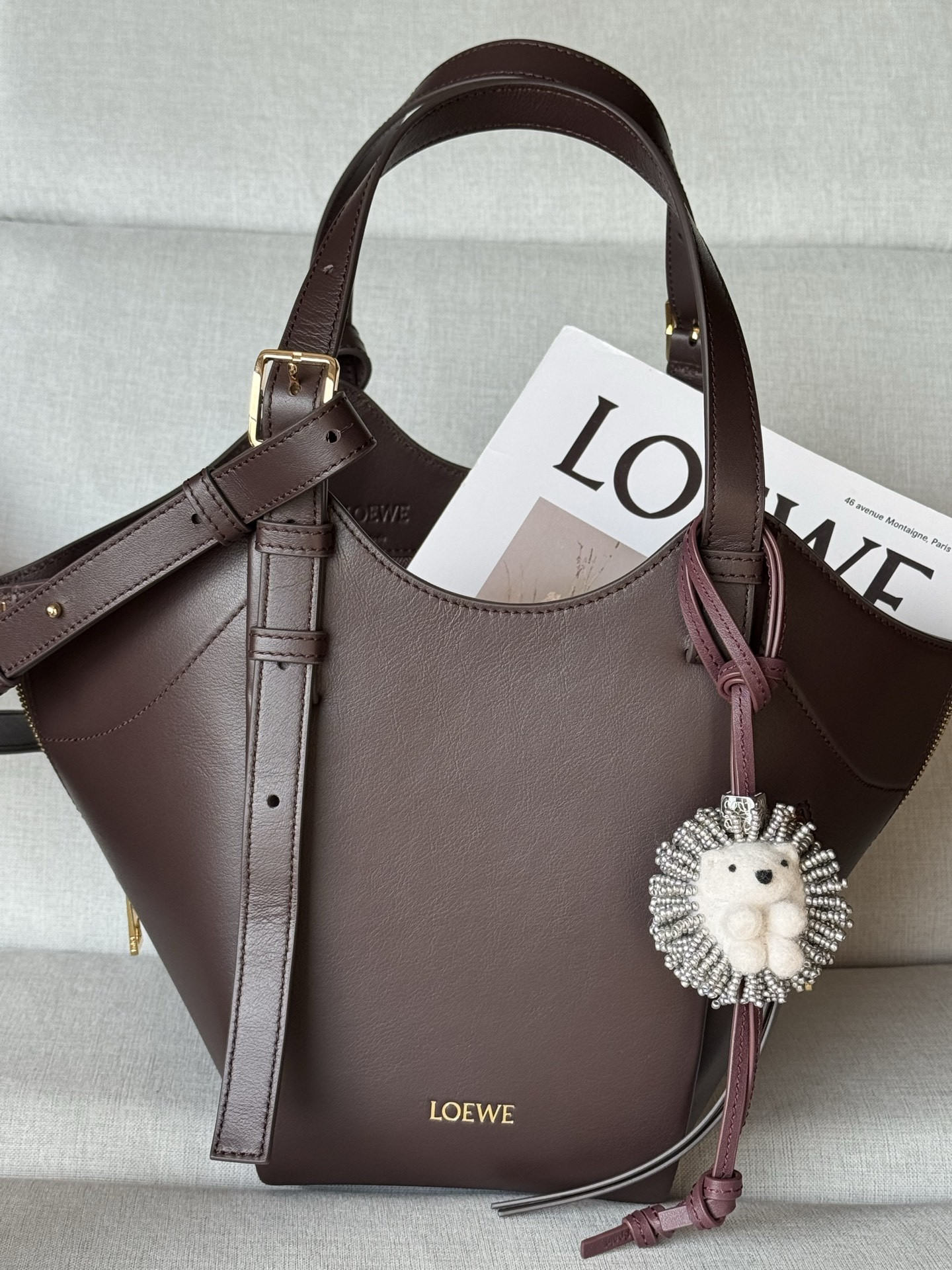 L0ew* Hammock Flip Bag in Classic Calfskin No Pendant 21x15x22.5cm