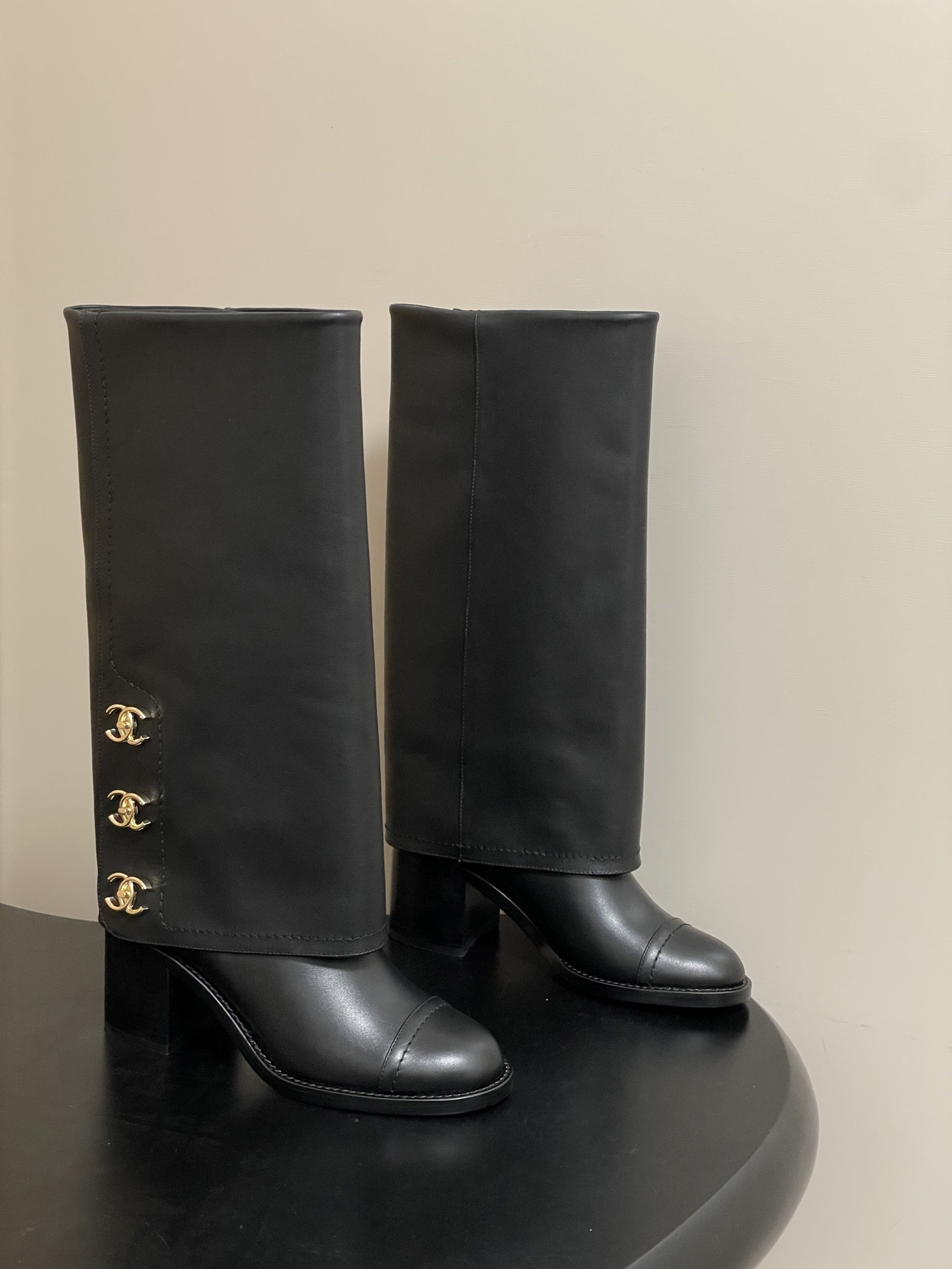 UA Ch**el High Boots 7cm Heel