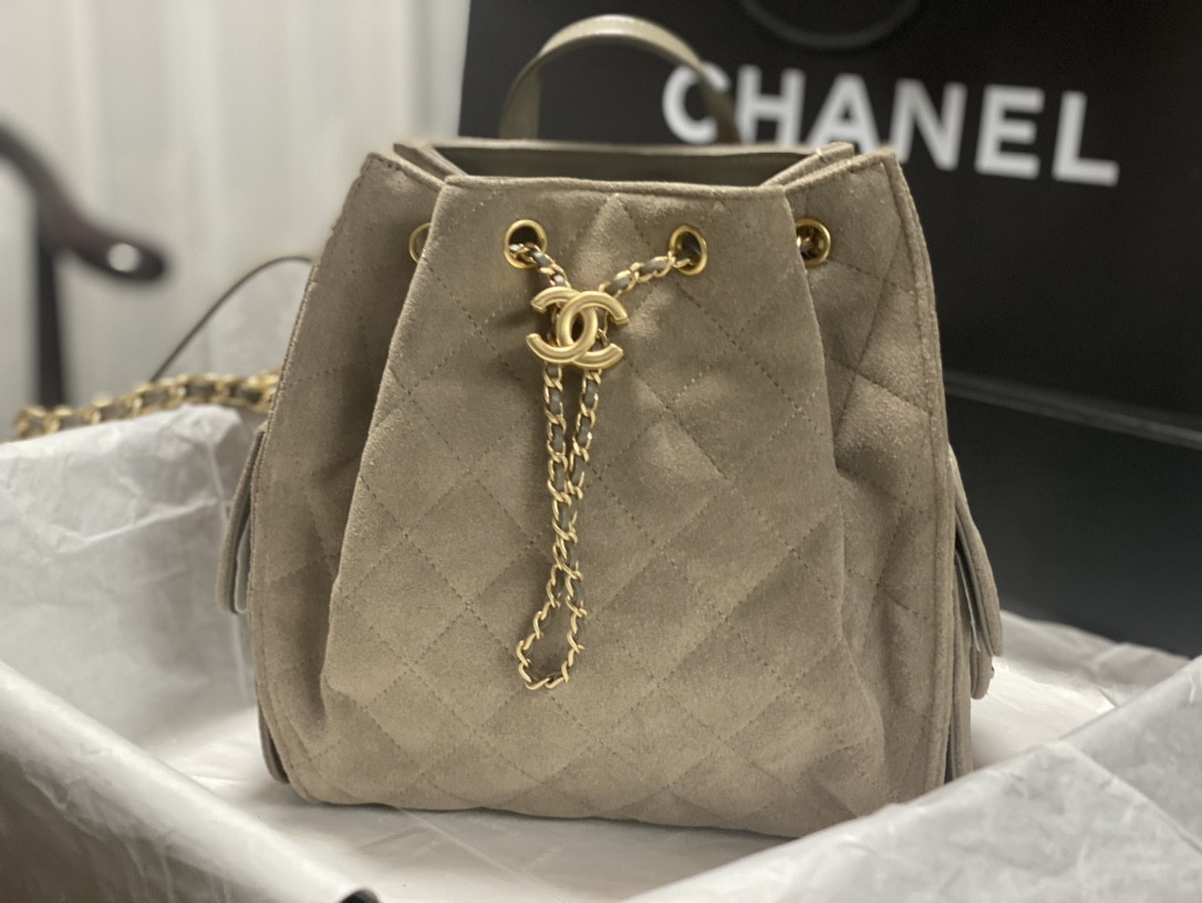 Ch**el 25 medium backpack as5600 23x23x14cm