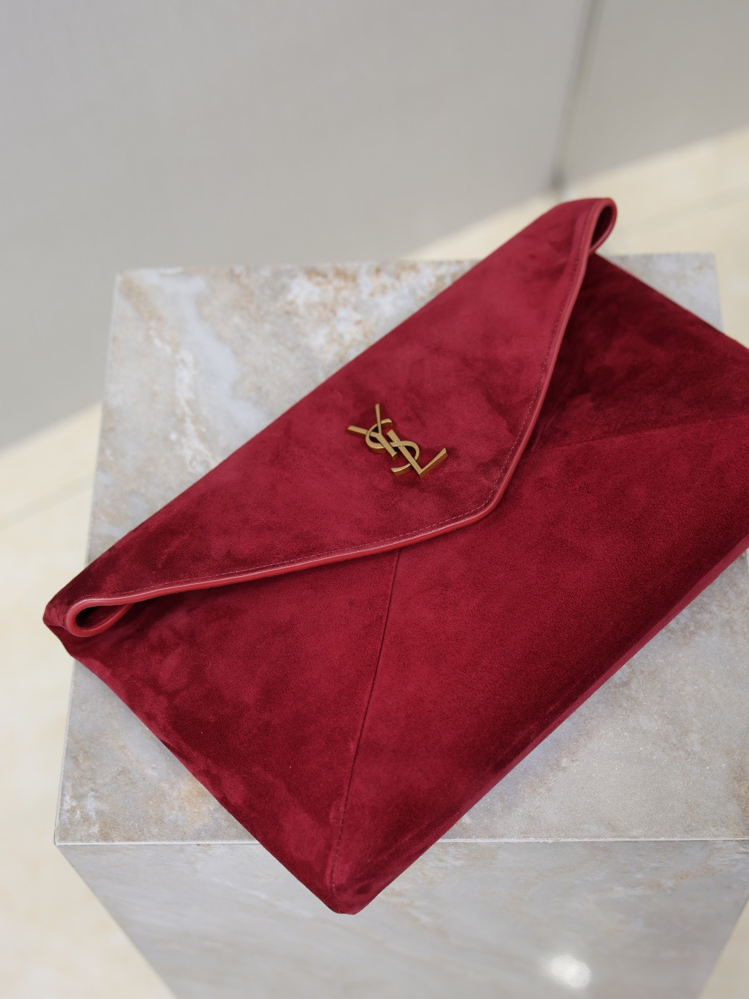 Y51 CASSANDRE Large Envelope Pouch 29.5x18x4.5cm