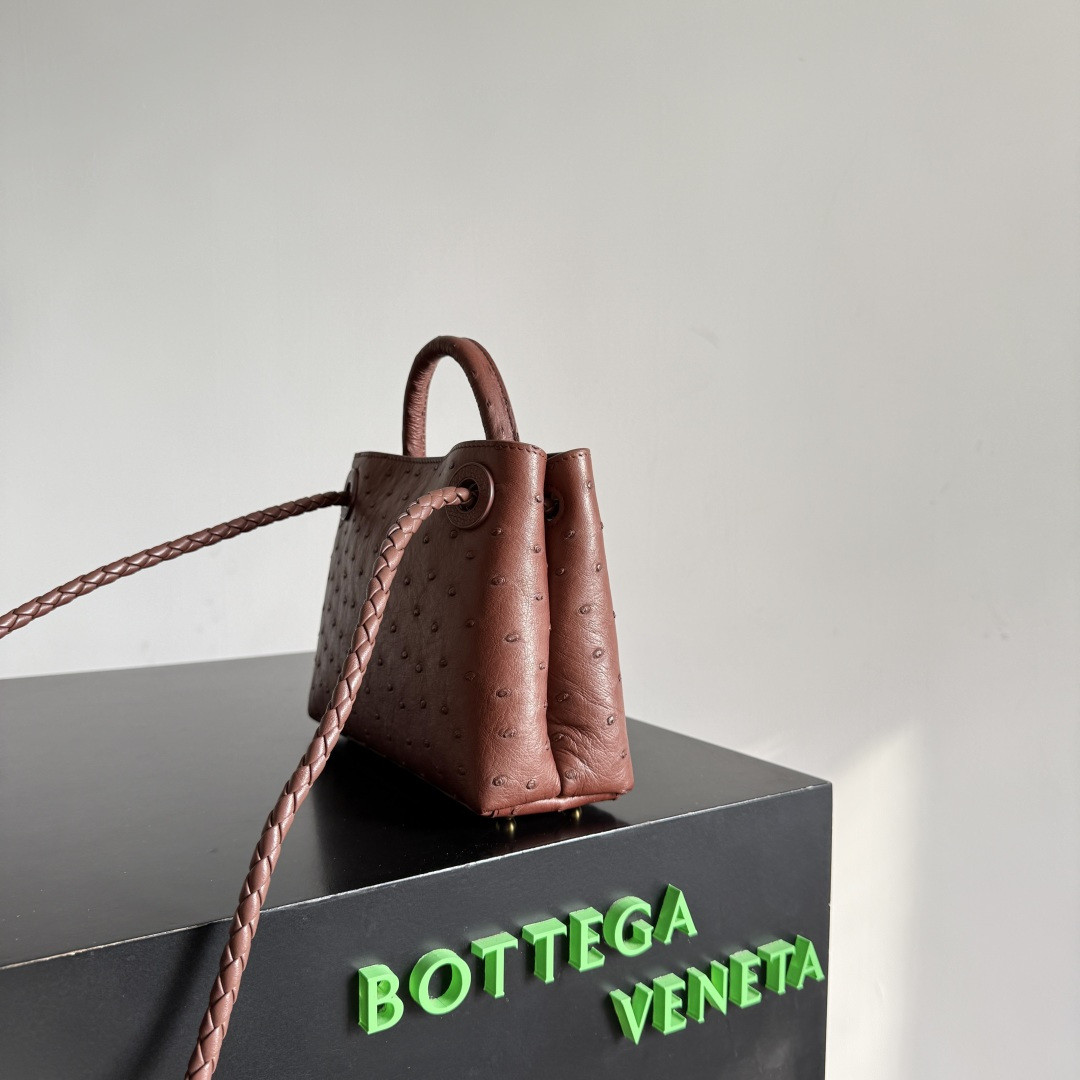 b0tt*ga Ven*ta mini andiamo 15x20.5x7.5cm