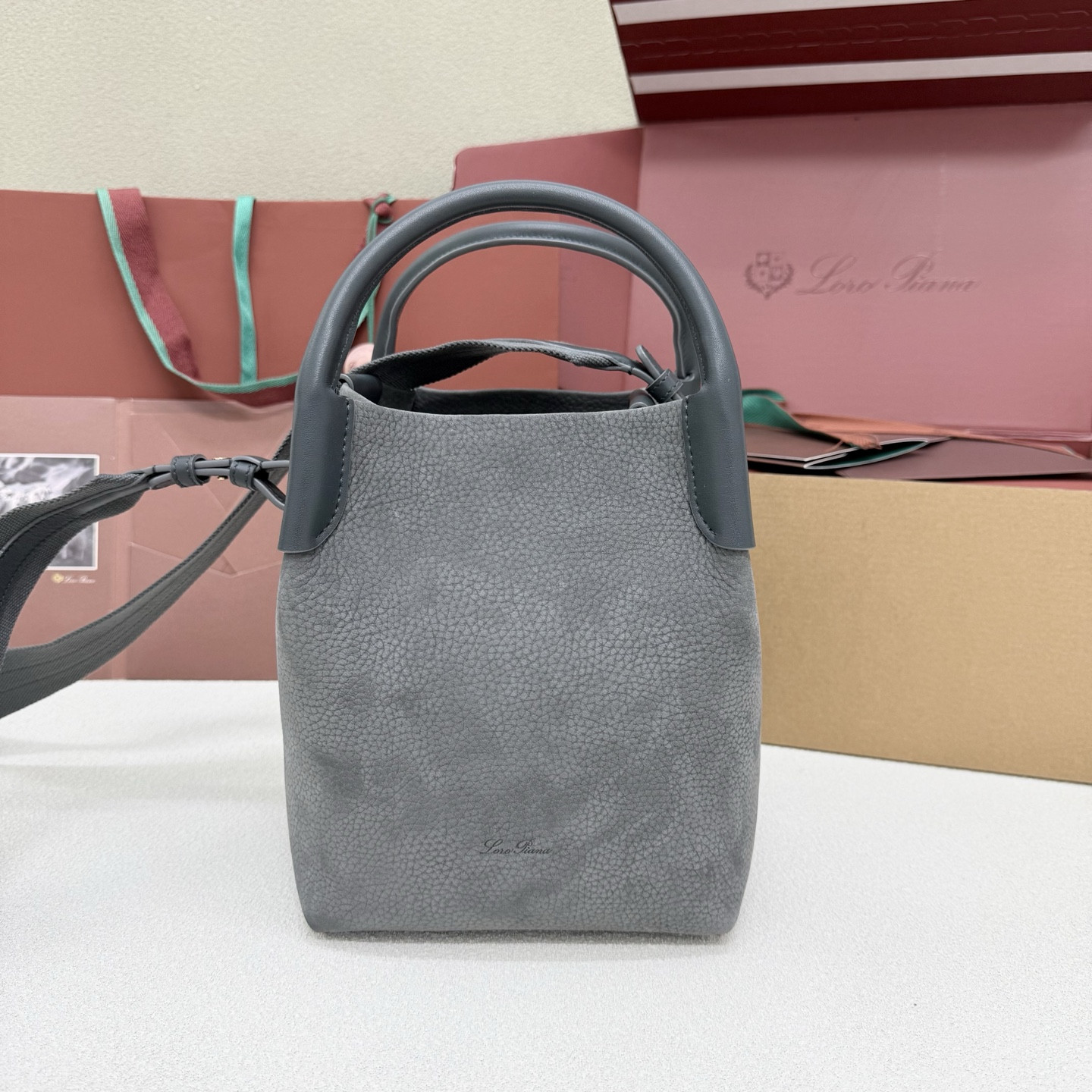 L0r0 P1ana small bale bag 17x20x17cm