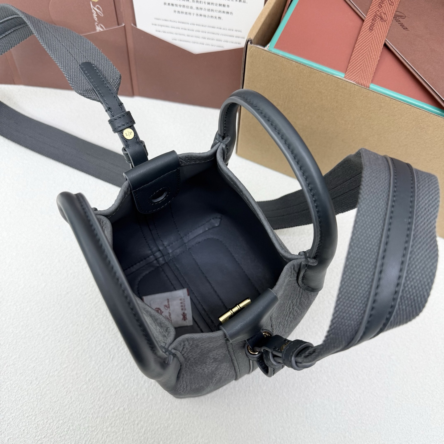 L0r0 P1ana micro bale bag 13x13x16cm