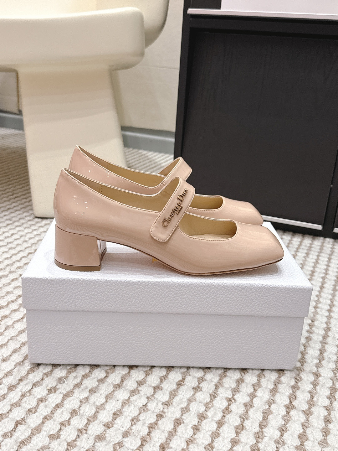 ua D10r lolita high heels