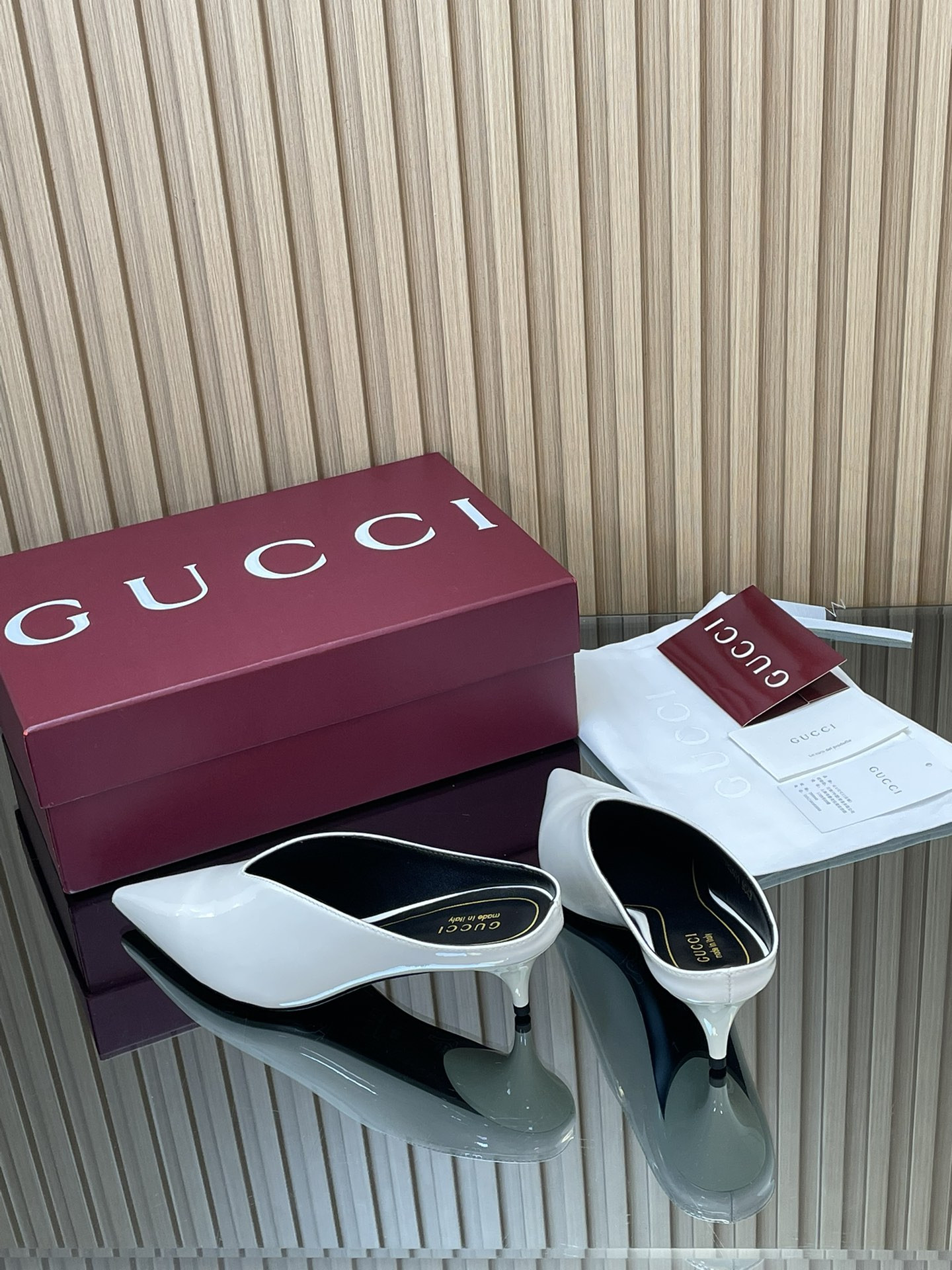 ua Gvc*1 97 heeled mule