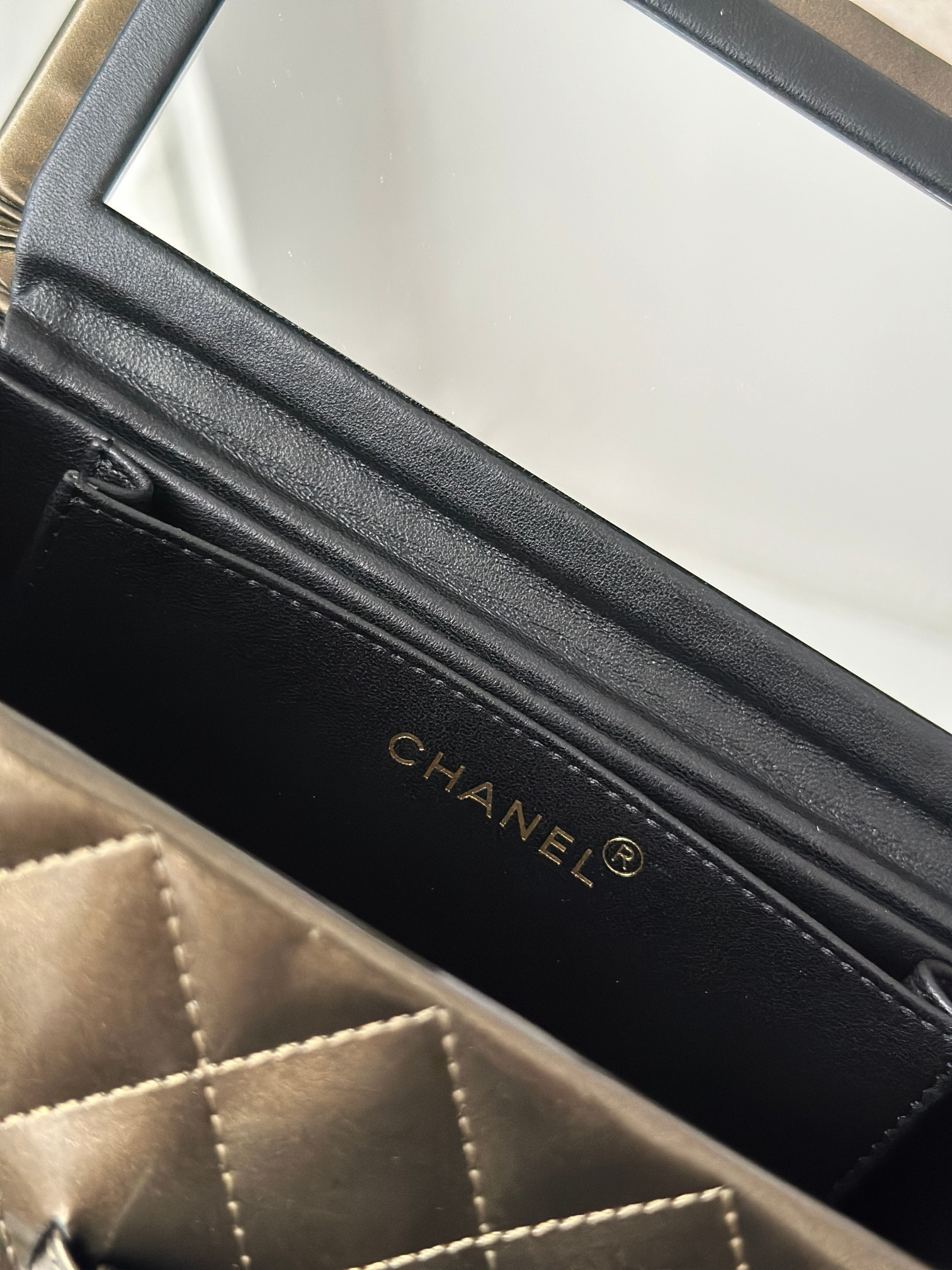 Ch**el vintage cosmetic bag 22x10x8.5cm