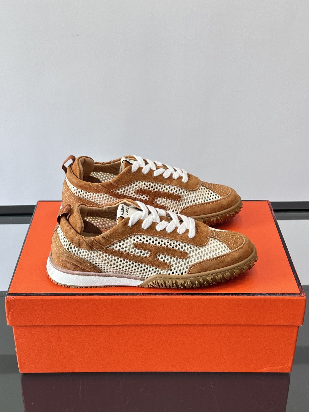 ua H**me5 jet sneaker