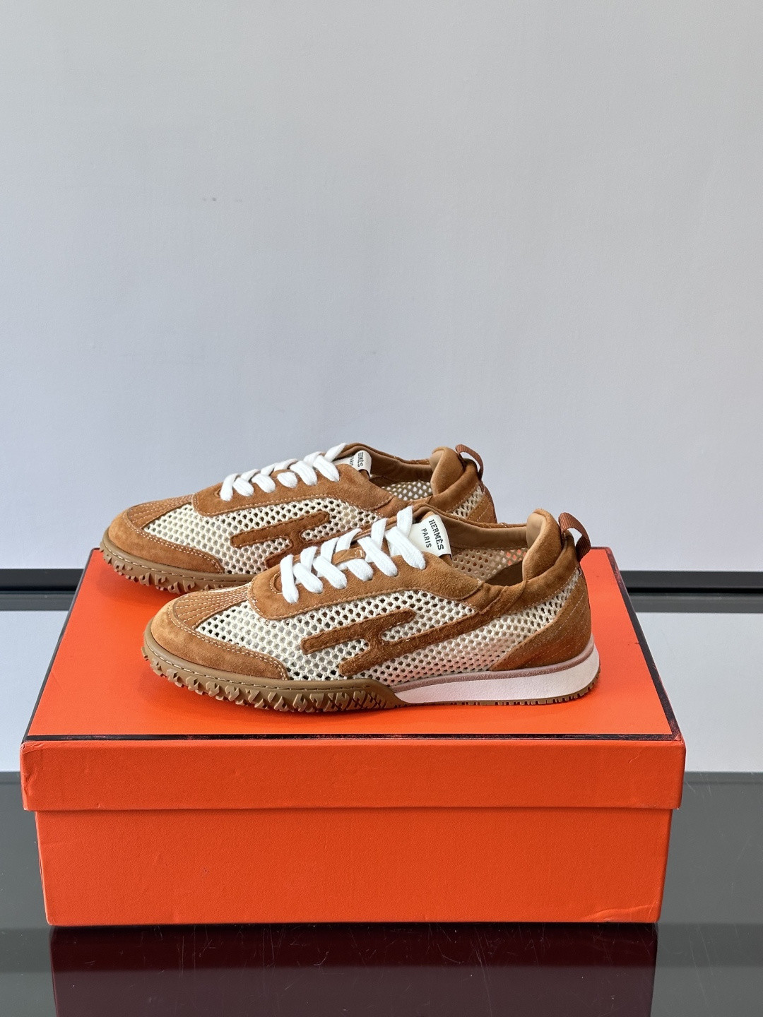 ua H**me5 jet sneaker