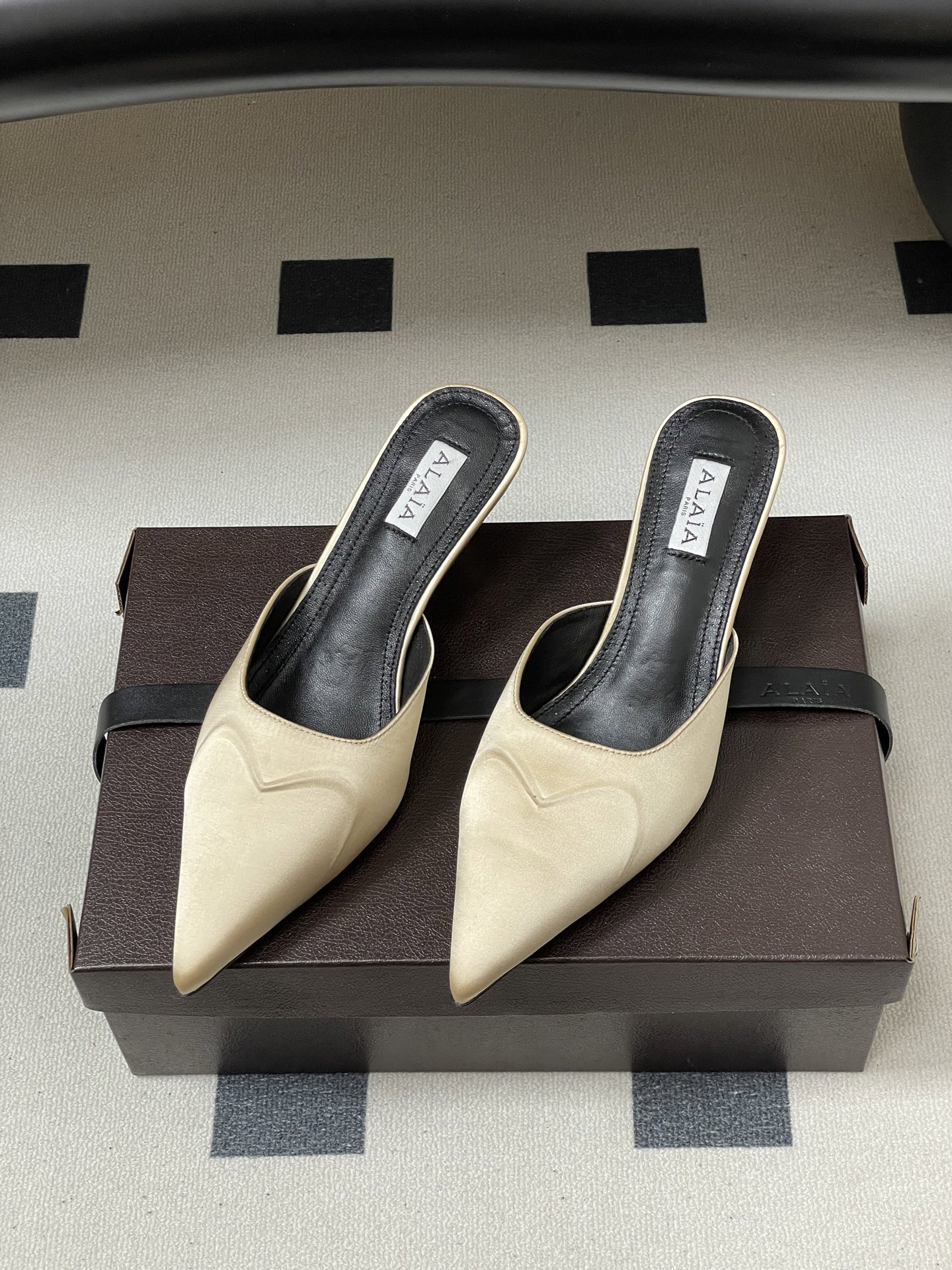UA Alaïa Le Cœur 3D Satin Mules 6.5cm Heel