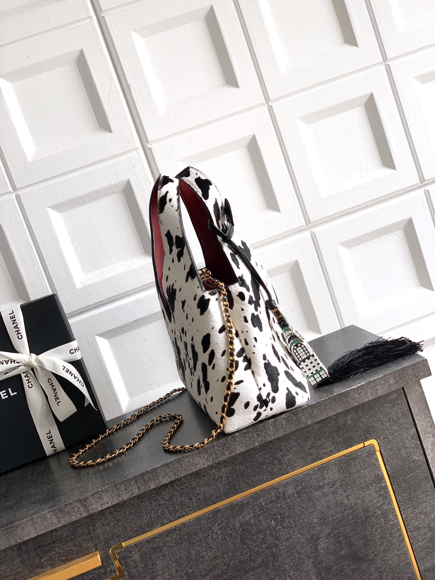 Ch**el tote bag 32x32x11