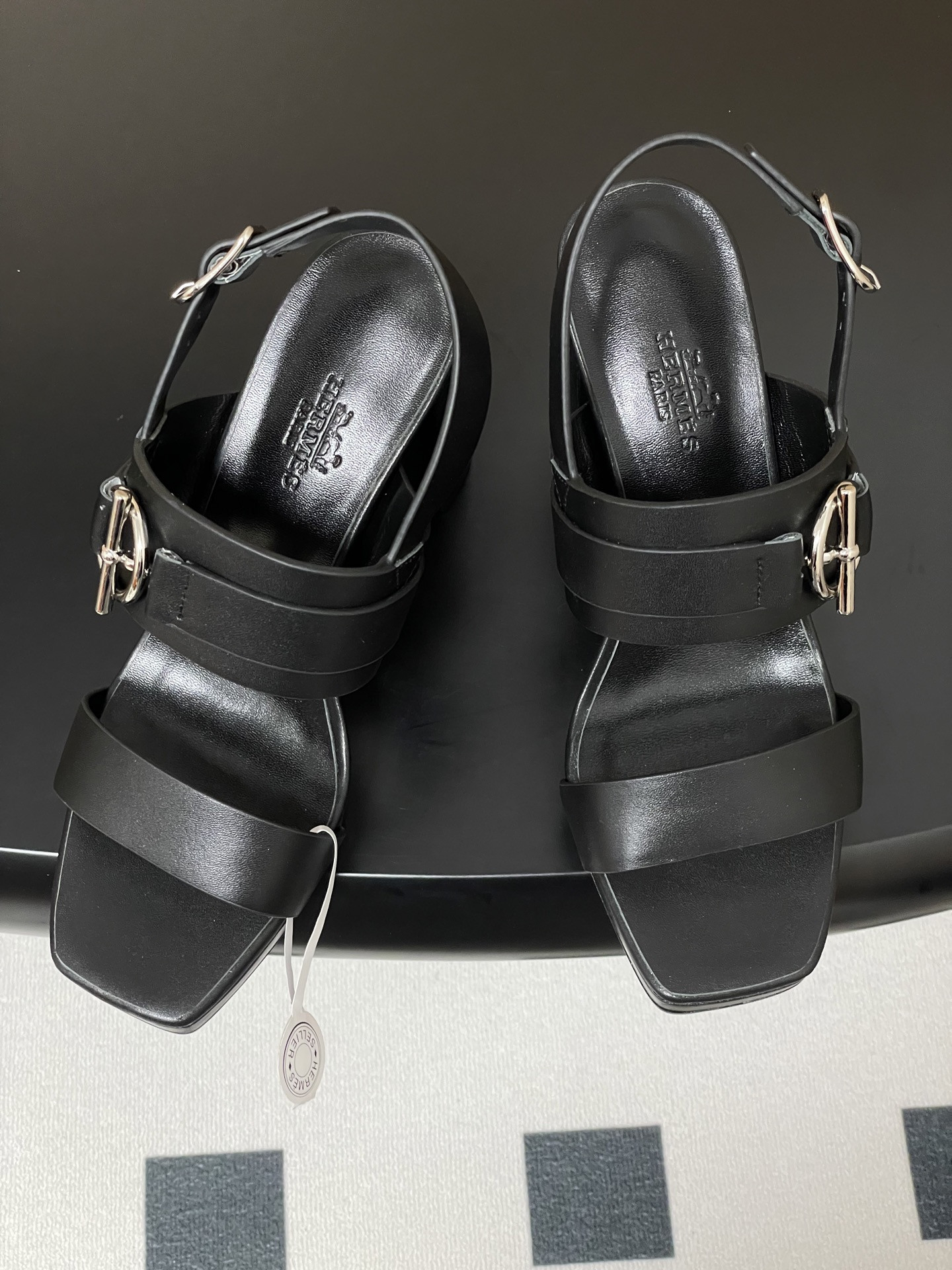 ua H**me5 keen 90 sandal