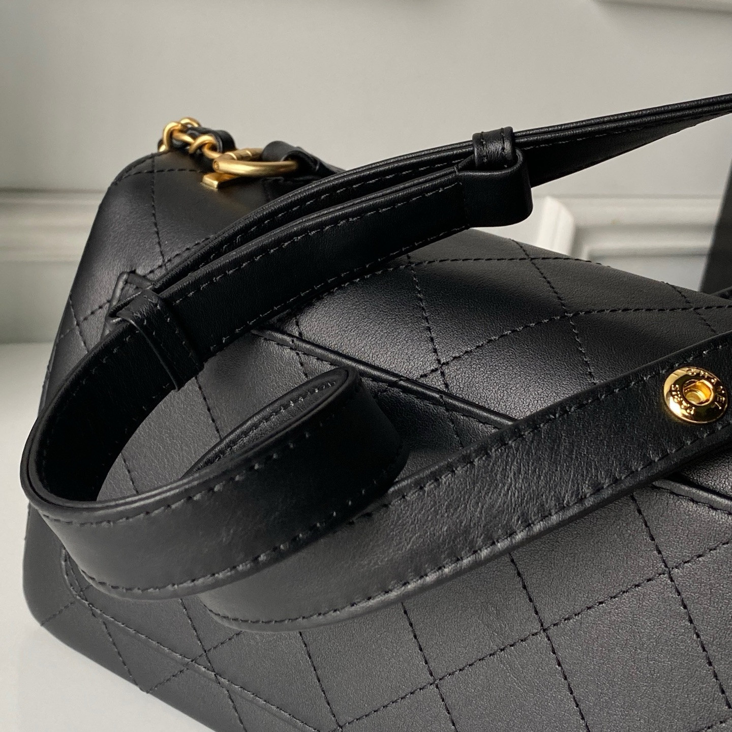 Ch**el flap bag 25x16x8cm