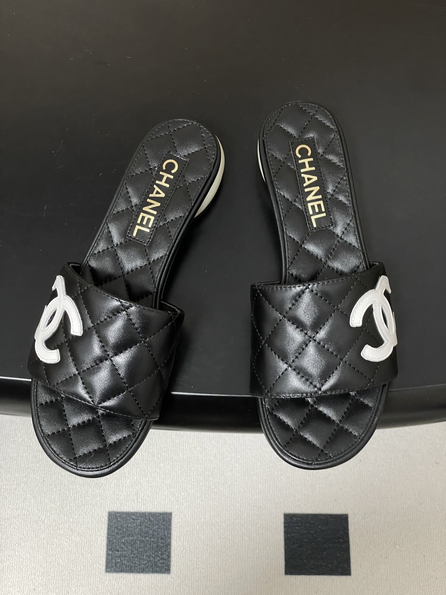 ua Ch**el slides
