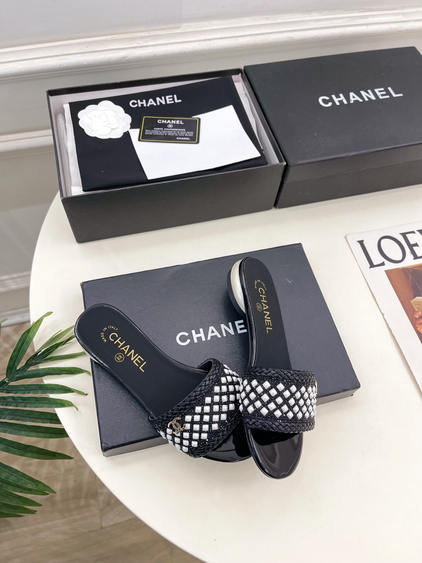 ua Ch**el slides