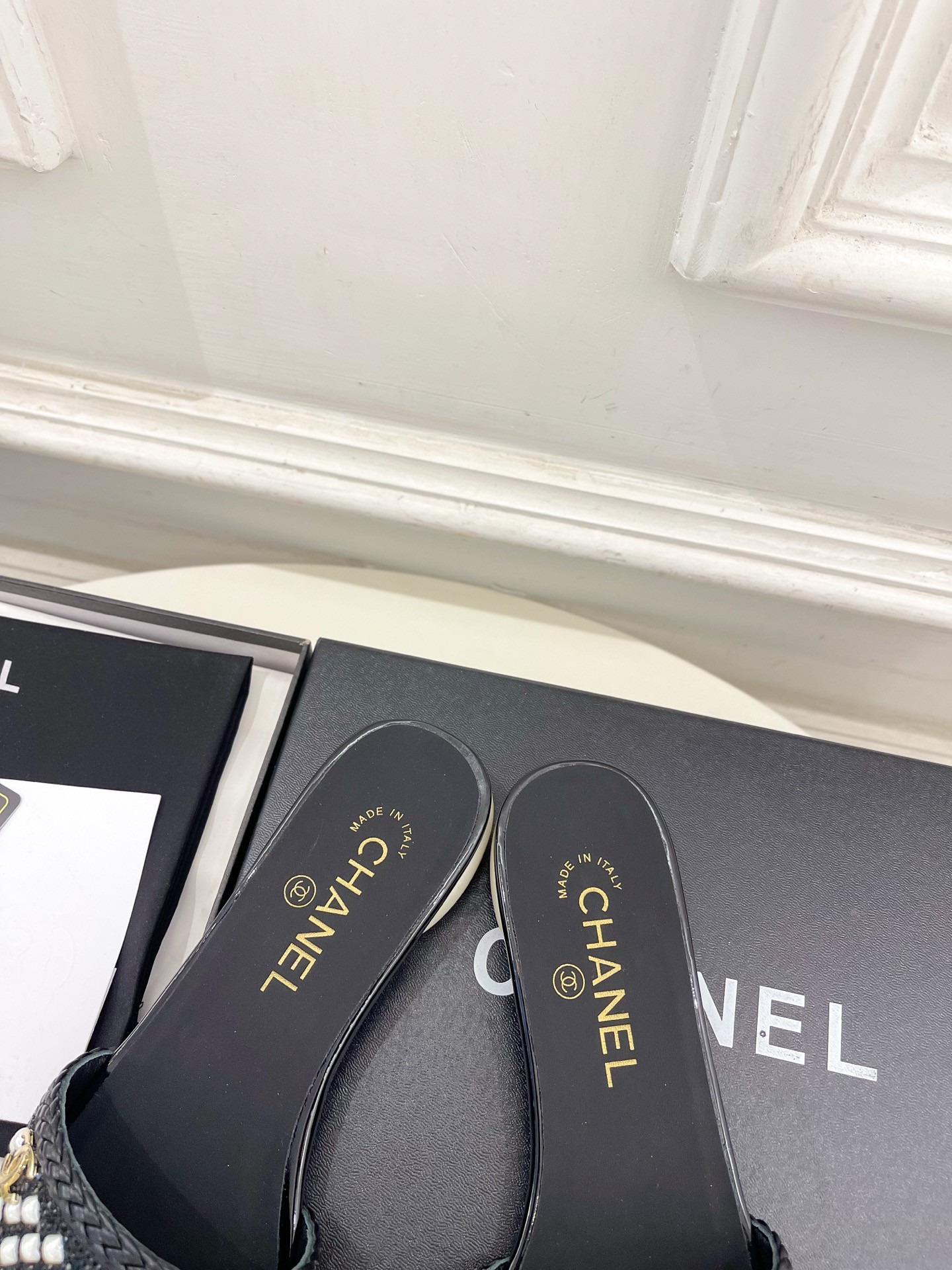 ua Ch**el slides