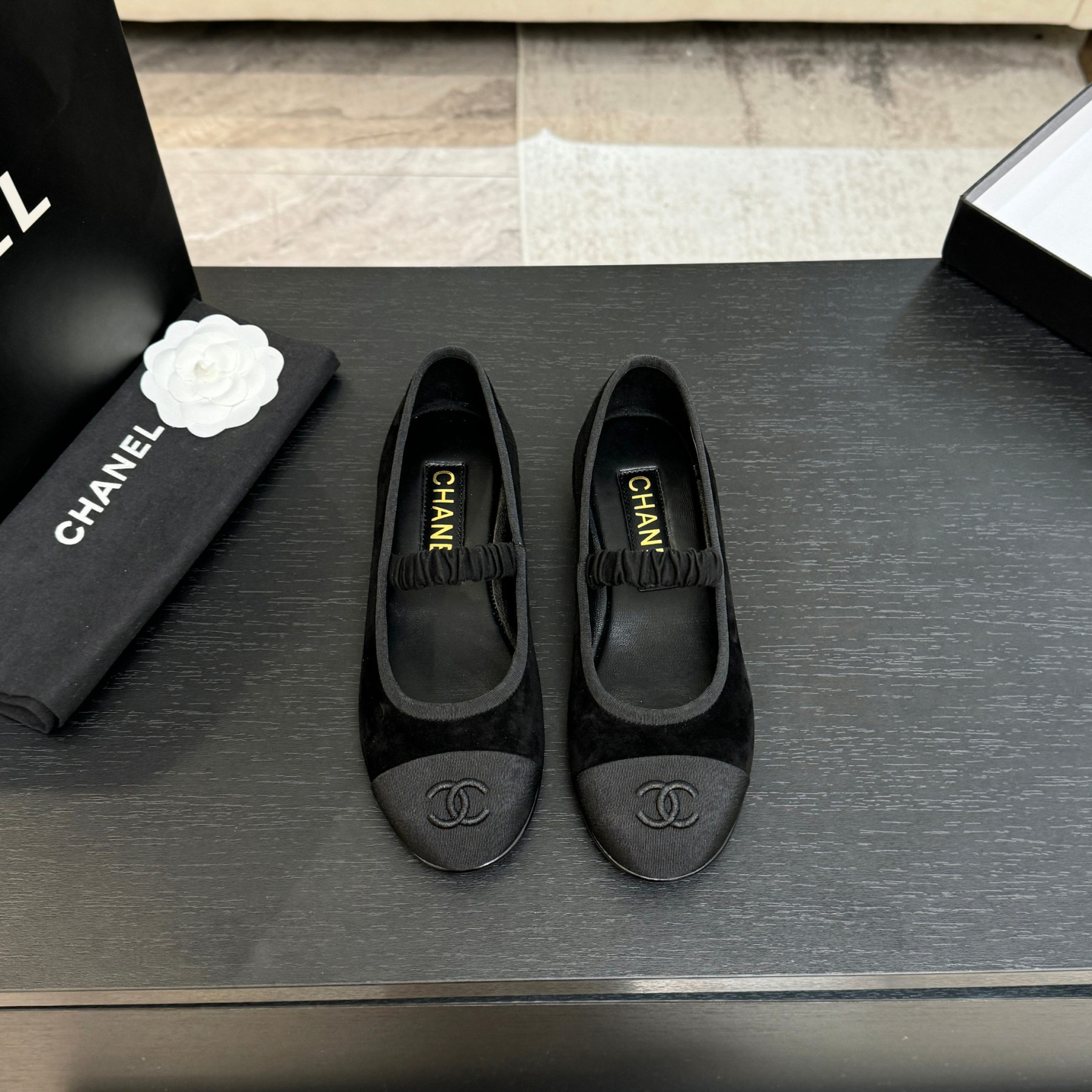 ua Ch**el mary janes
