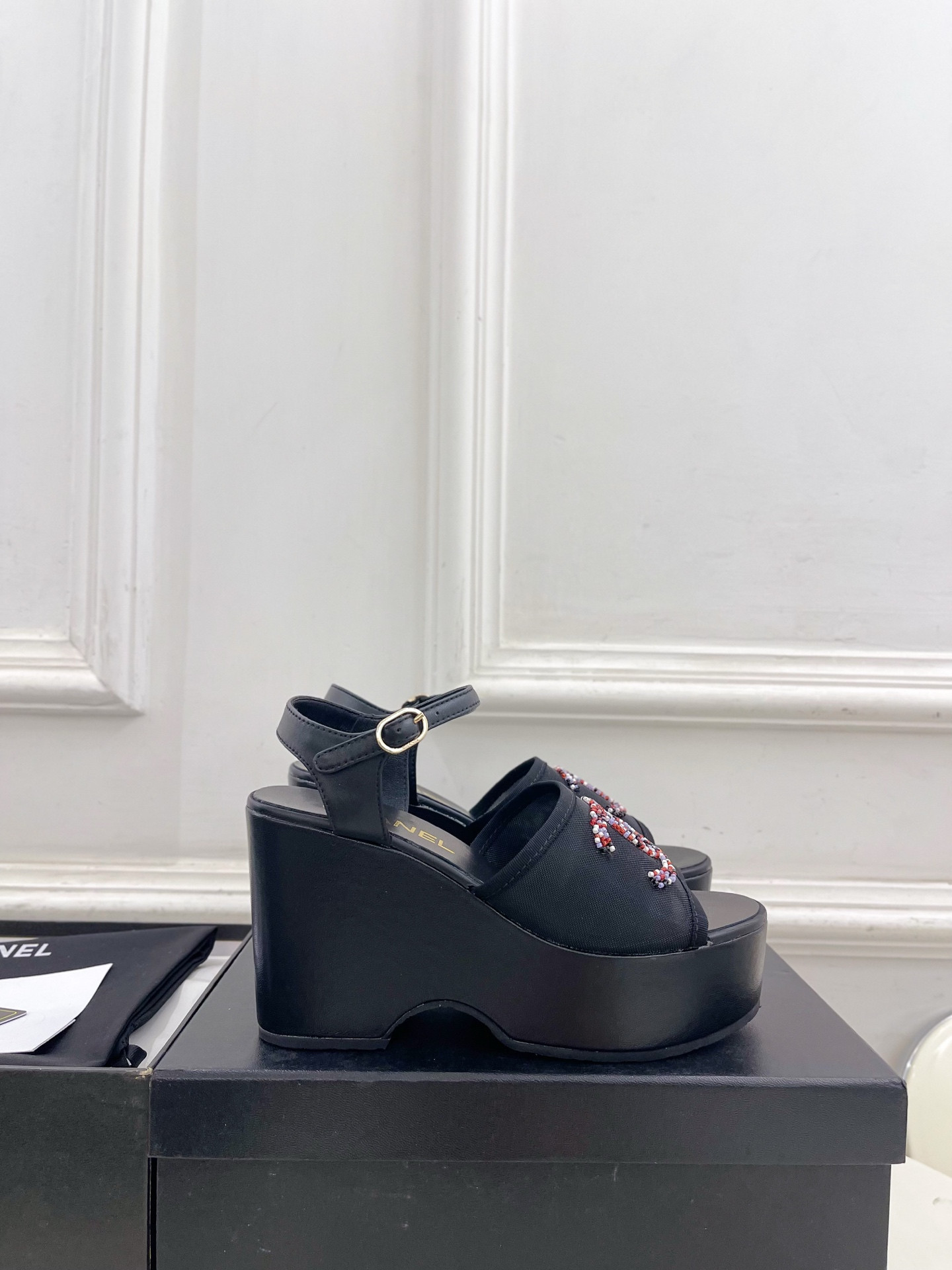 ua Ch**el sandals 9.5cm heel